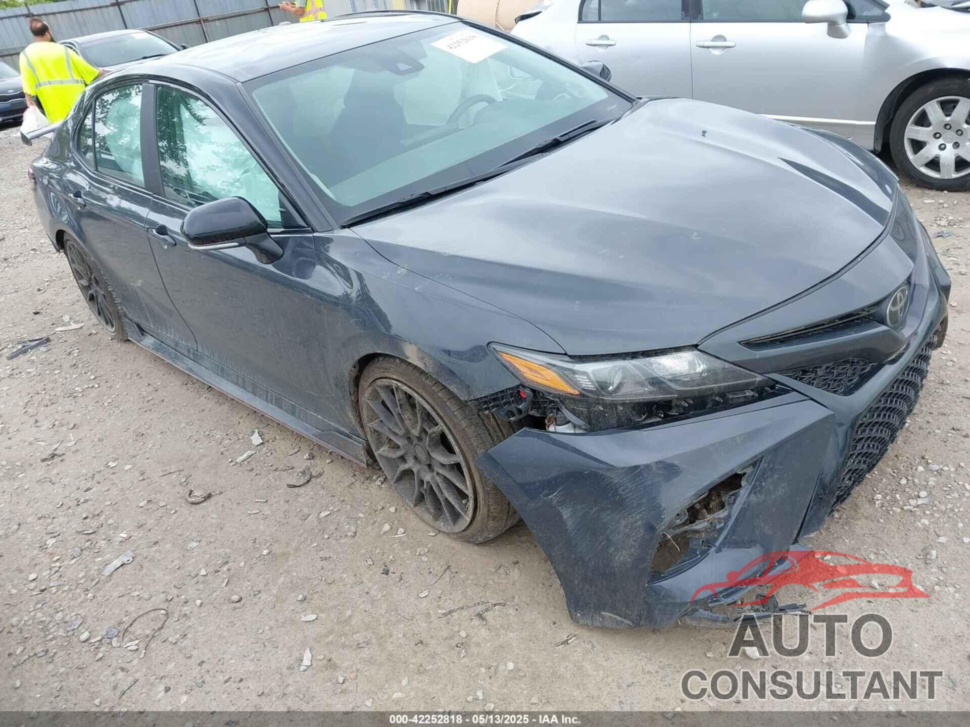 TOYOTA CAMRY 2024 - 4T1KZ1AK1RU102588