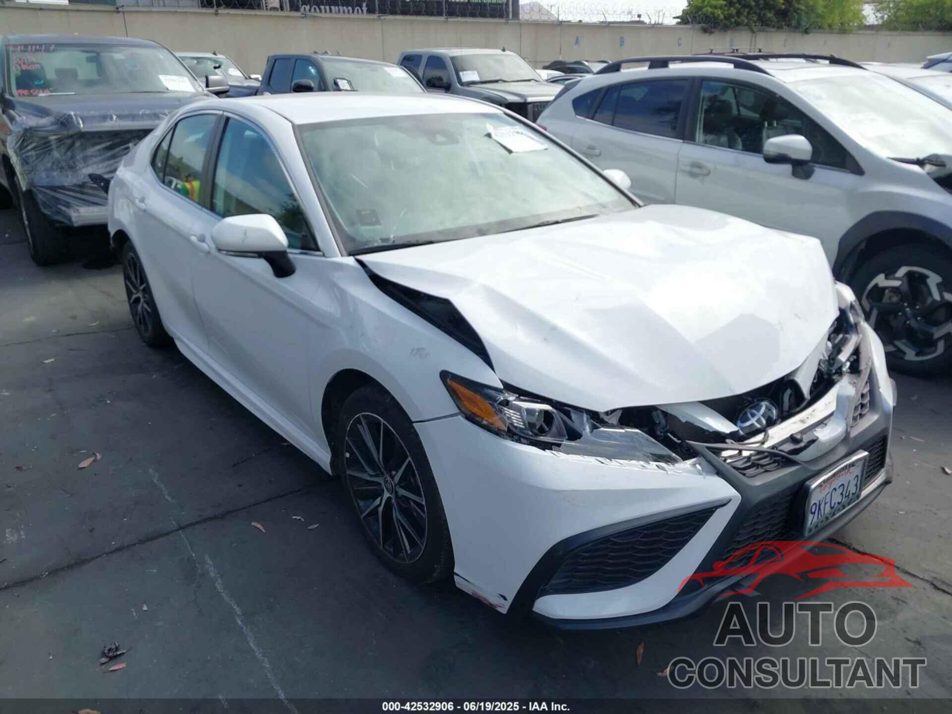 TOYOTA CAMRY 2024 - 4T1T11AK2RU867370