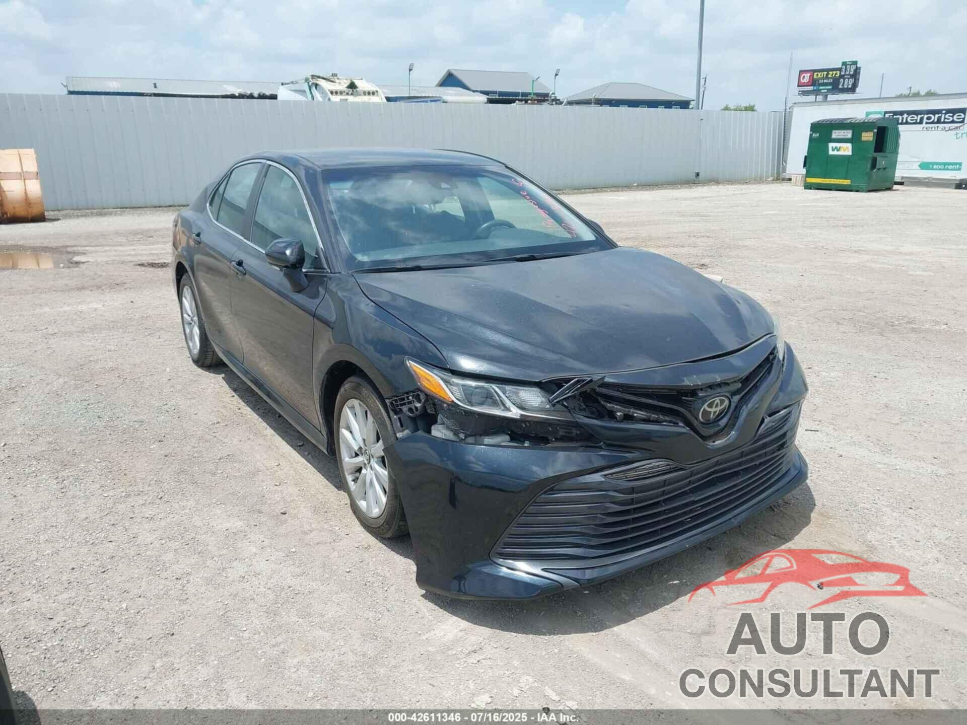 TOYOTA CAMRY 2018 - 4T1B11HK3JU114632