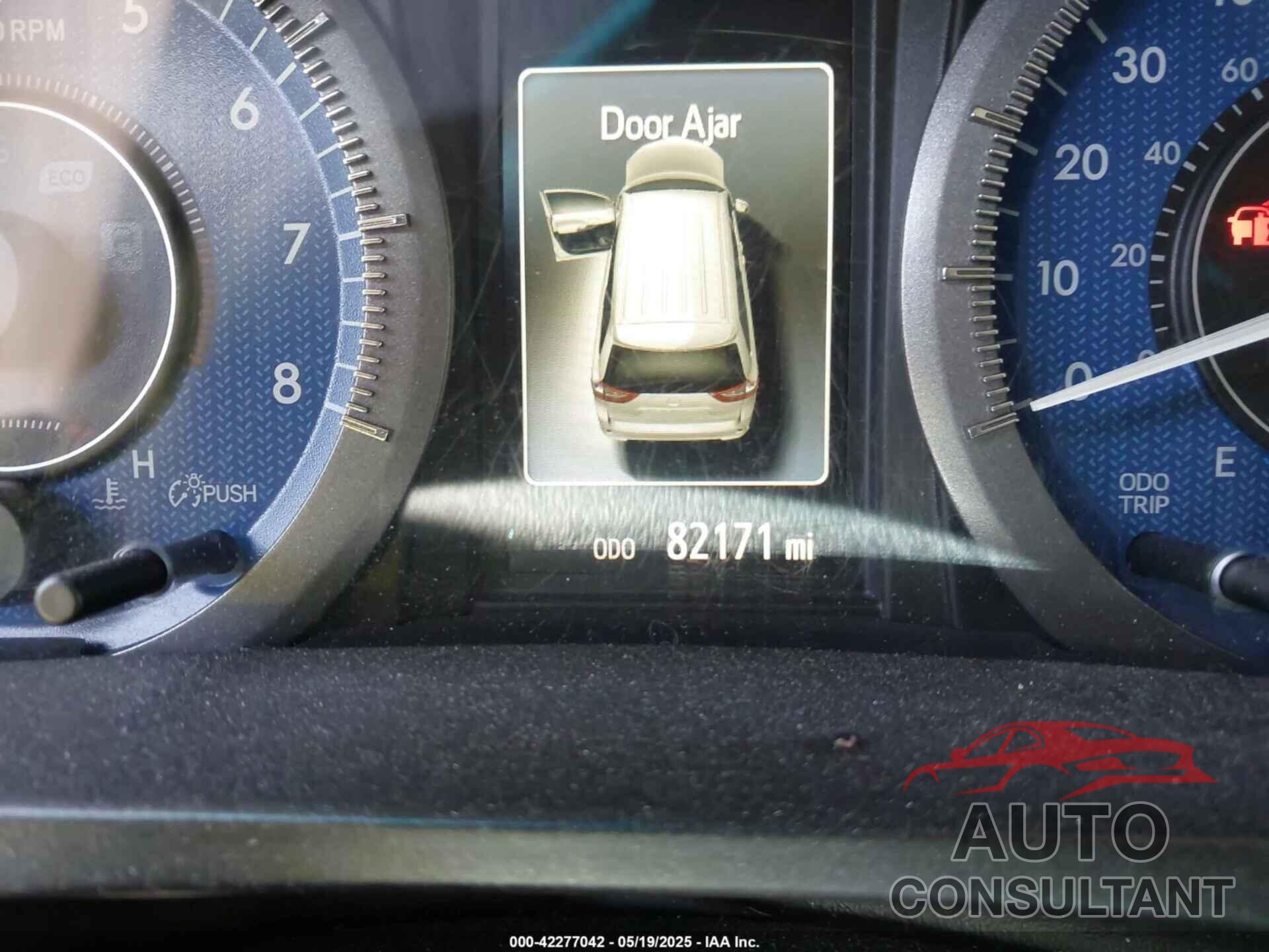 TOYOTA SIENNA 2017 - 5TDYZ3DC0HS785627