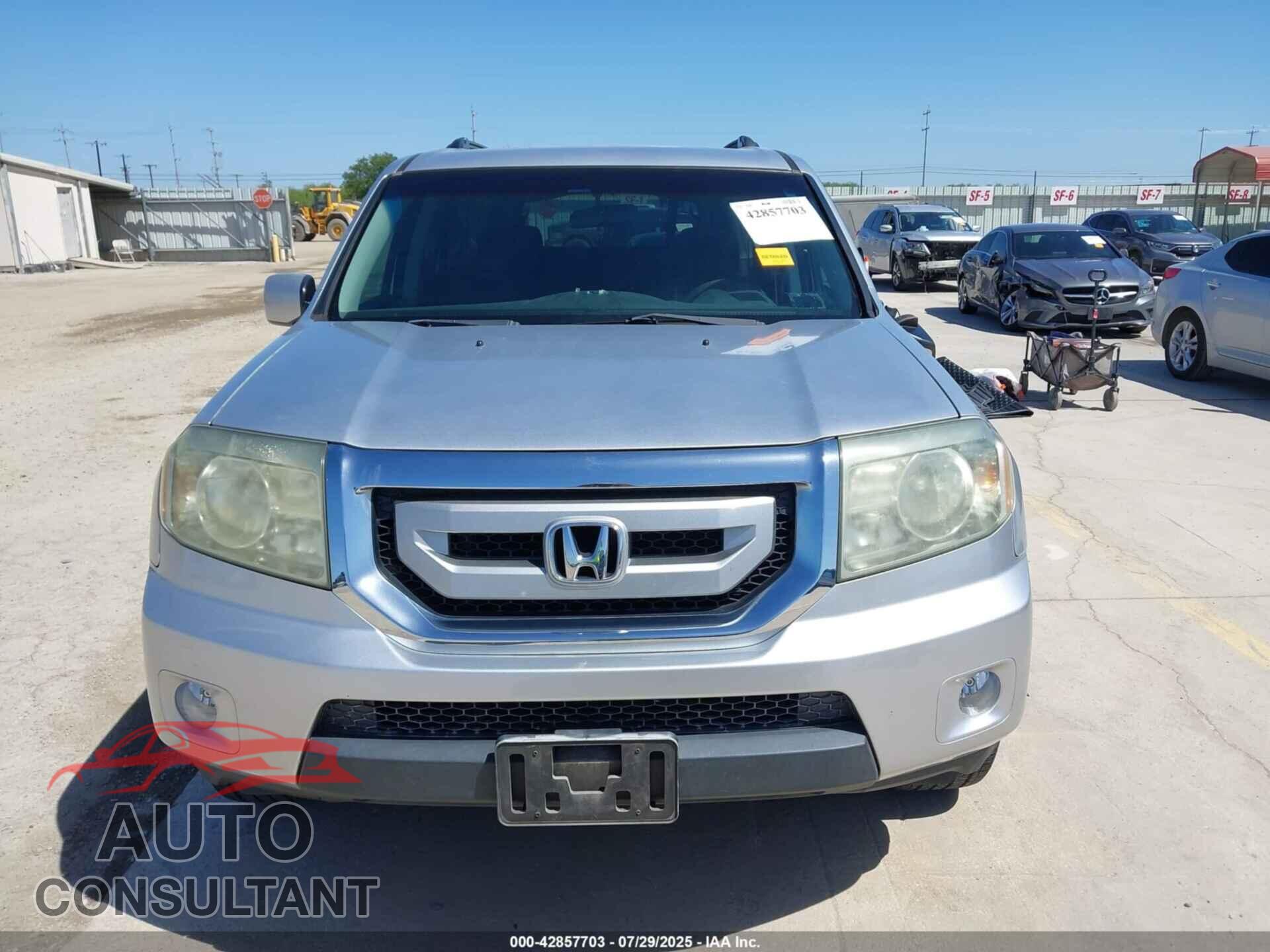 HONDA PILOT 2011 - 5FNYF3H46BB012829