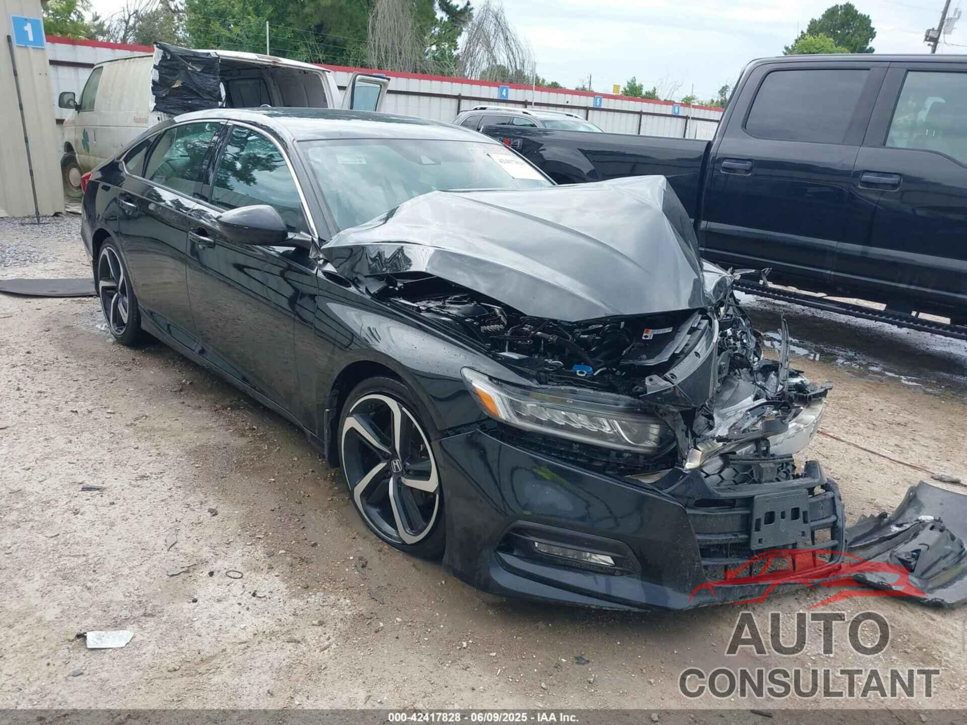 HONDA ACCORD 2018 - 1HGCV1F34JA130379