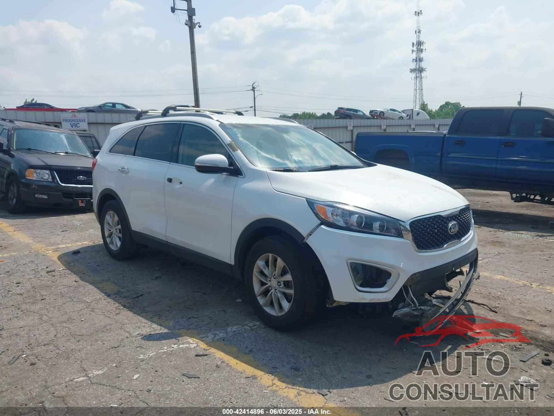 KIA SORENTO 2016 - 5XYPG4A58GG008587