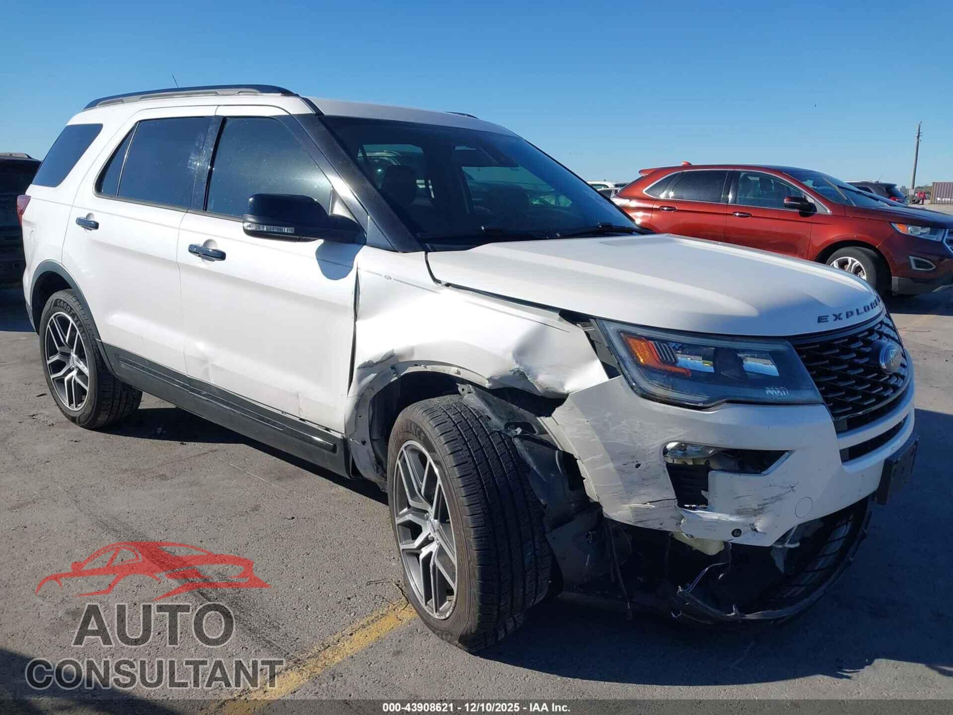 FORD EXPLORER 2018 - 1FM5K8GT2JGB30347