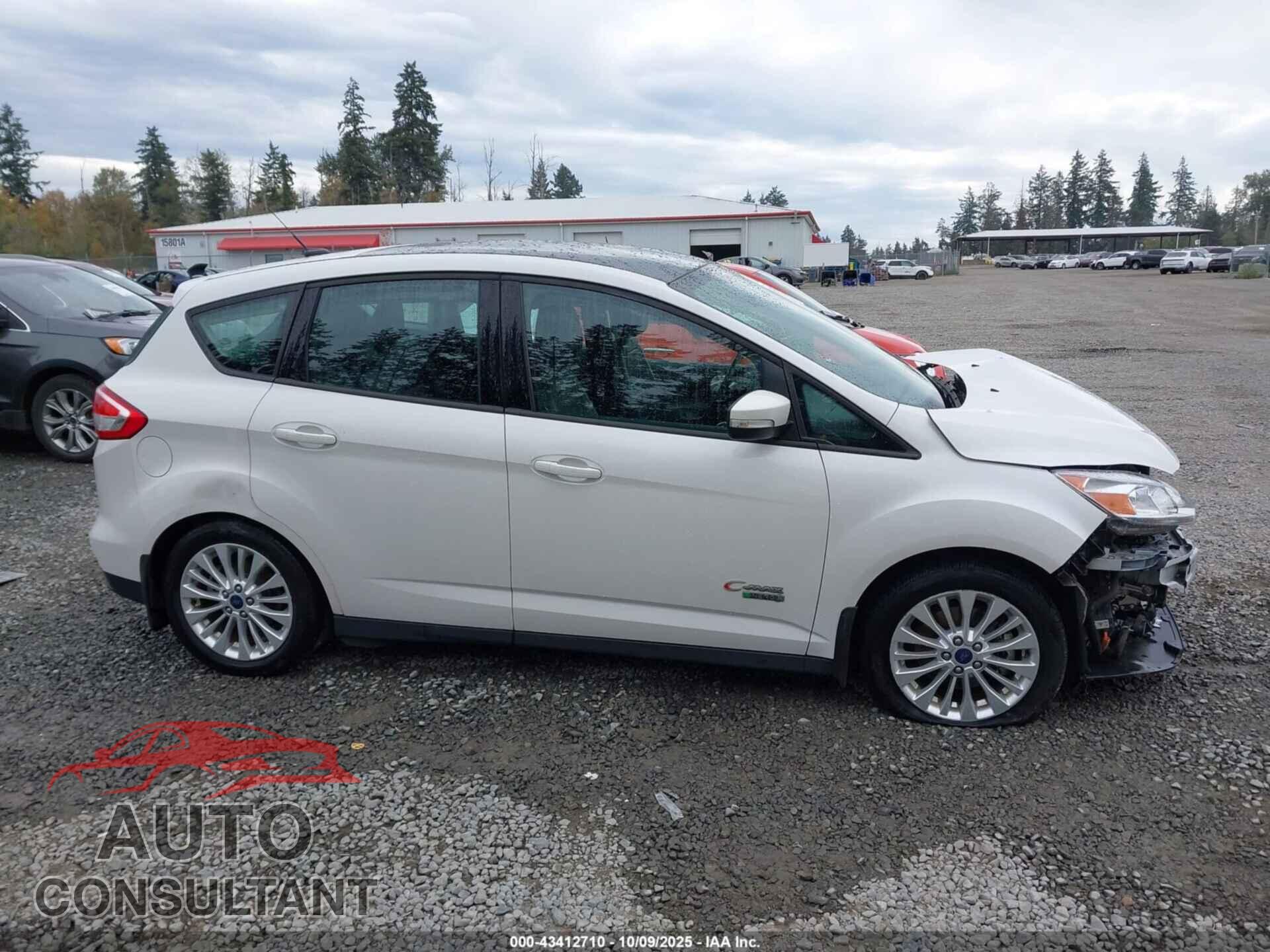 FORD C-MAX ENERGI 2017 - 1FADP5EU3HL108537