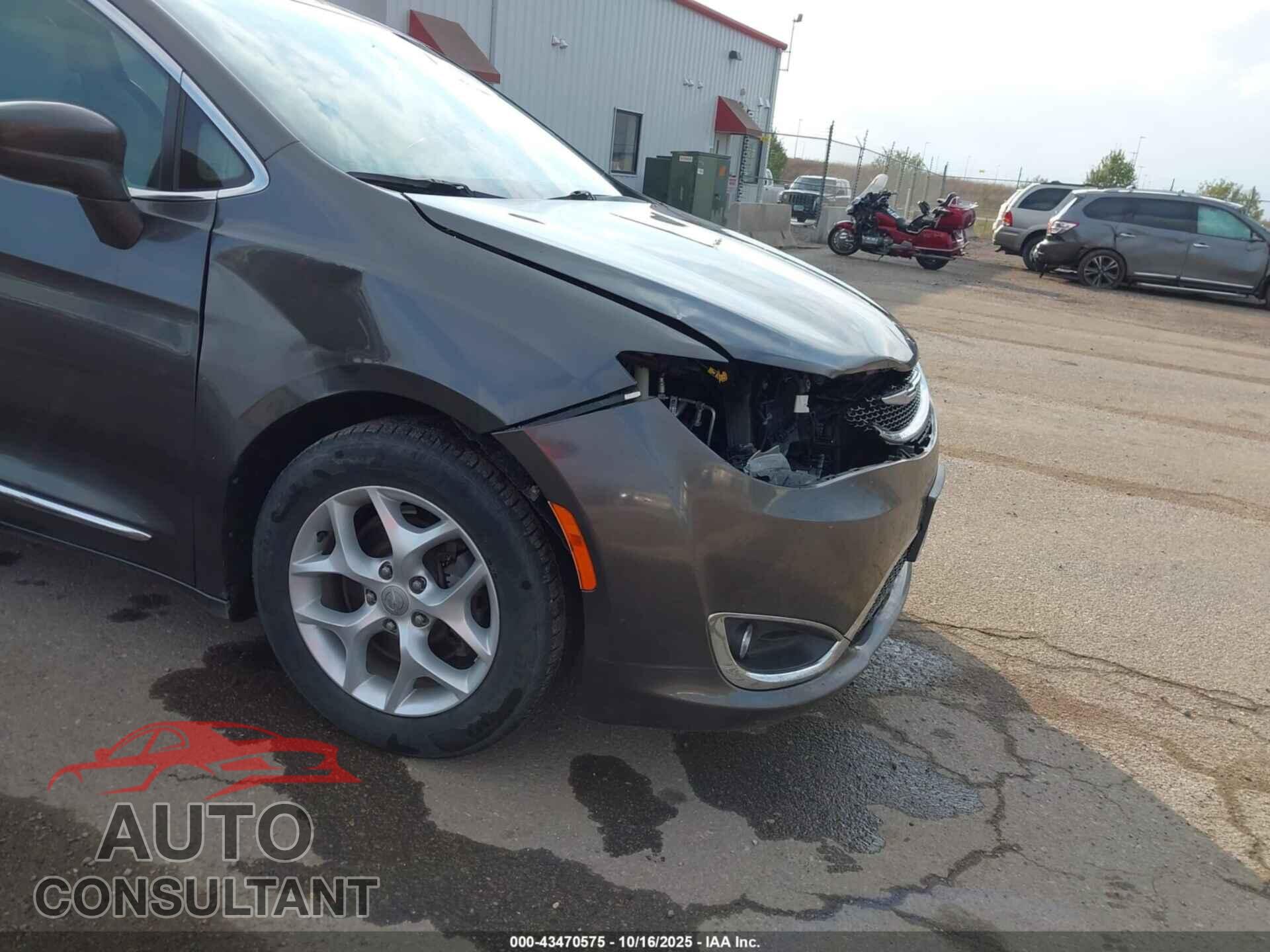 CHRYSLER PACIFICA 2017 - 2C4RC1BG3HR501318