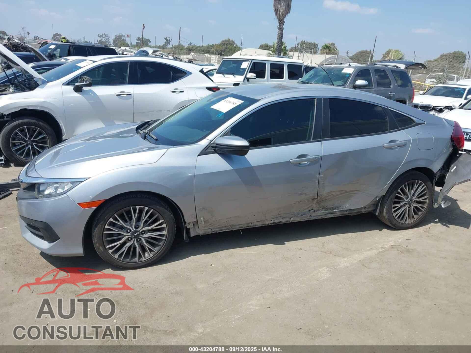 HONDA CIVIC 2017 - 2HGFC2F54HH511008