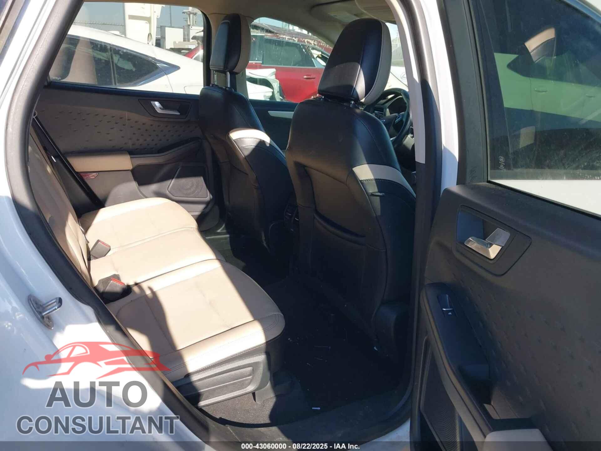 FORD ESCAPE 2020 - 1FMCU0H68LUA10147