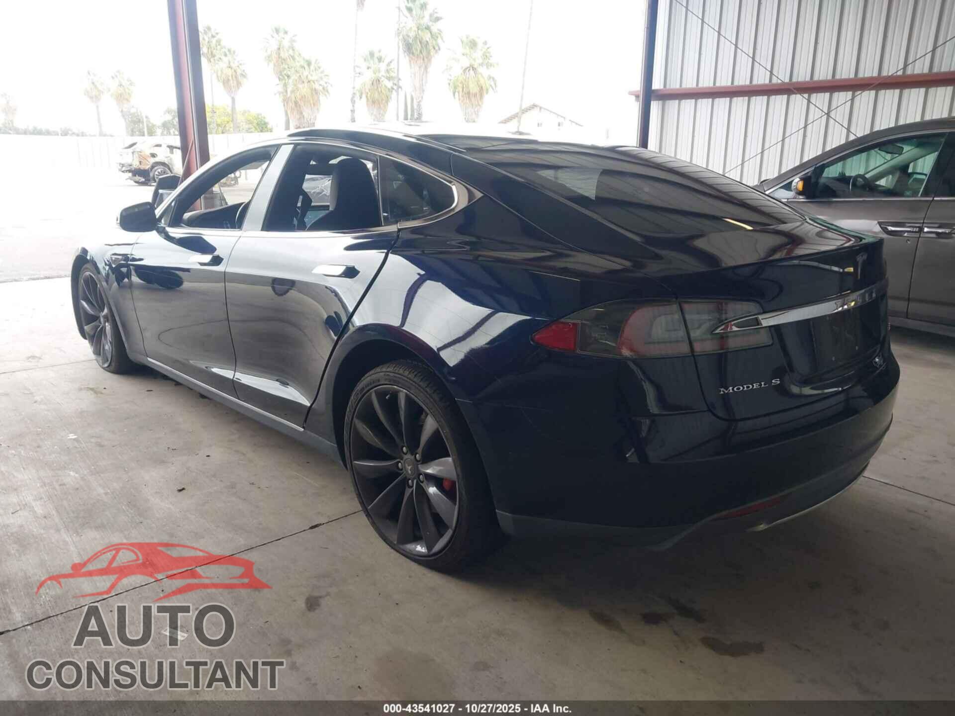 TESLA MODEL S 2014 - 5YJSA1H21EFP64367