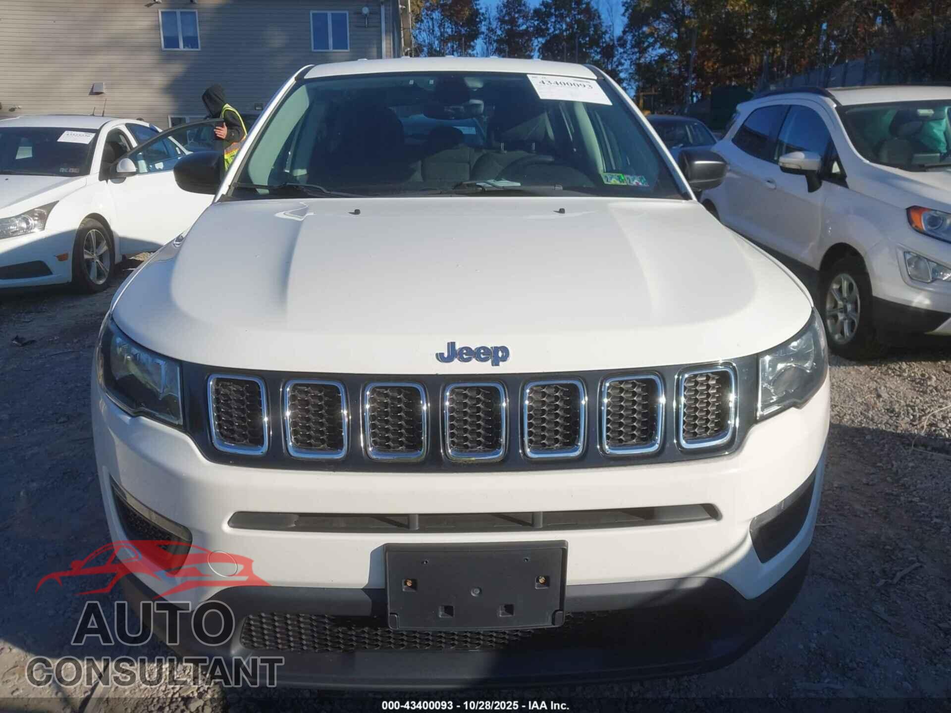 JEEP COMPASS 2018 - 3C4NJCAB3JT328876