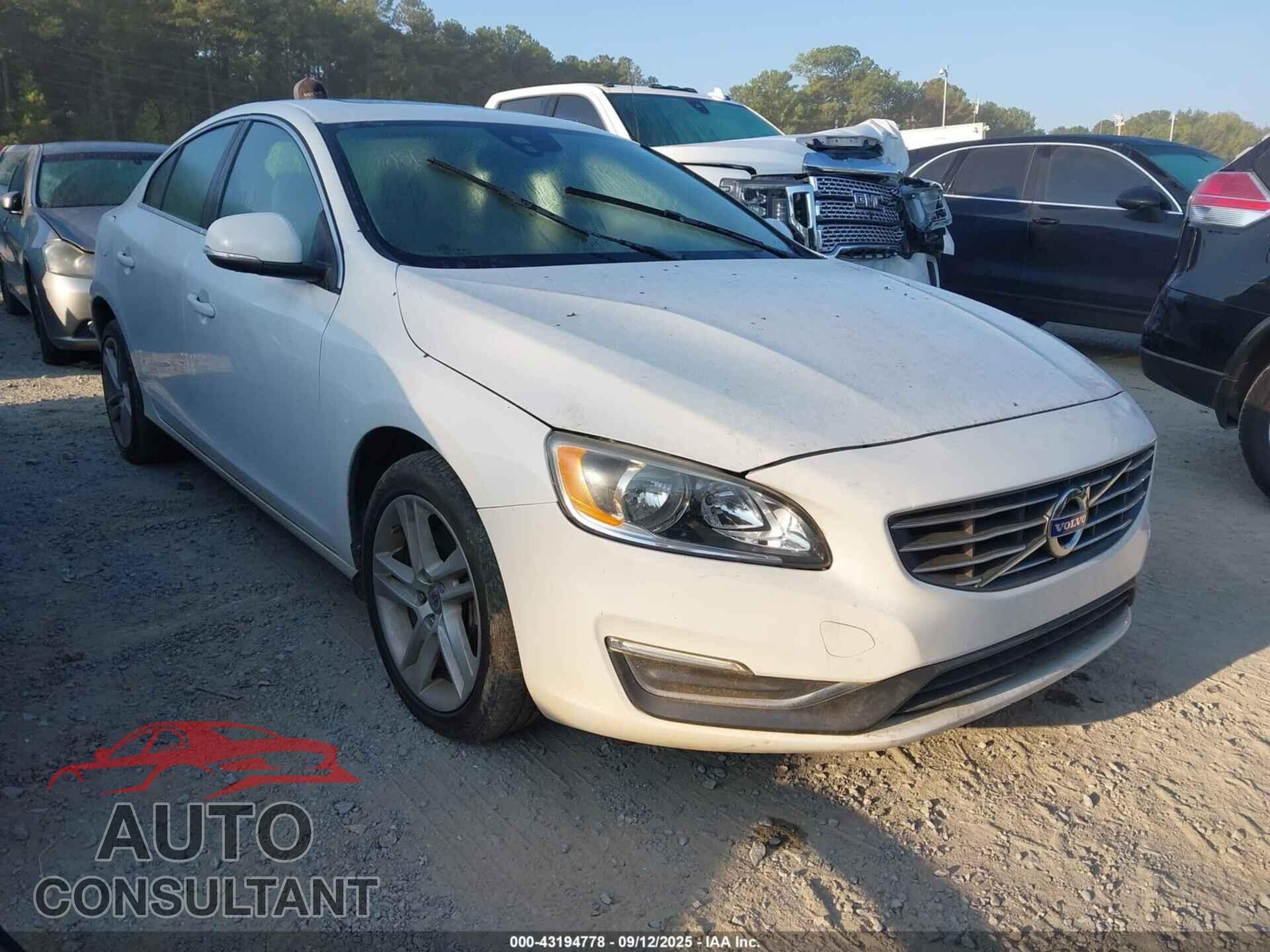 VOLVO S60 2014 - YV1612FS2E2277458