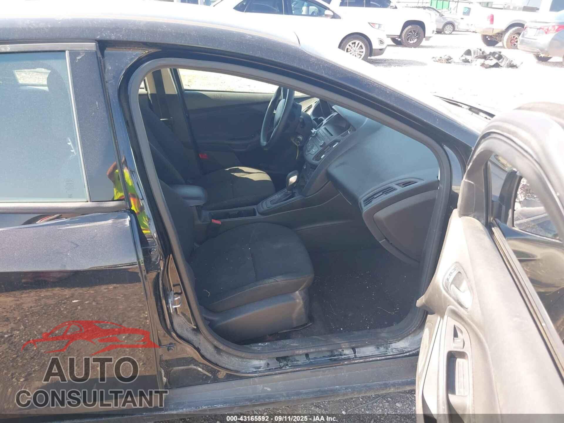 FORD FOCUS 2017 - 1FADP3K25HL246751
