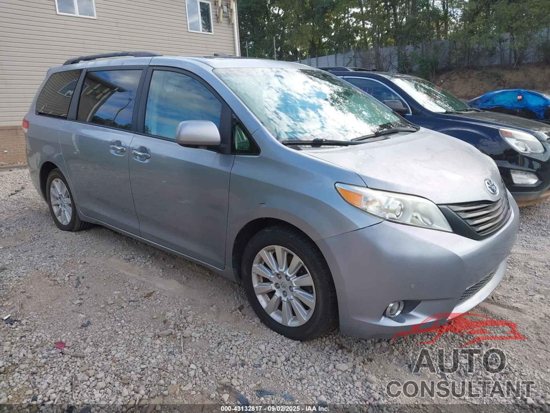 TOYOTA SIENNA 2011 - 5TDDK3DC2BS012975