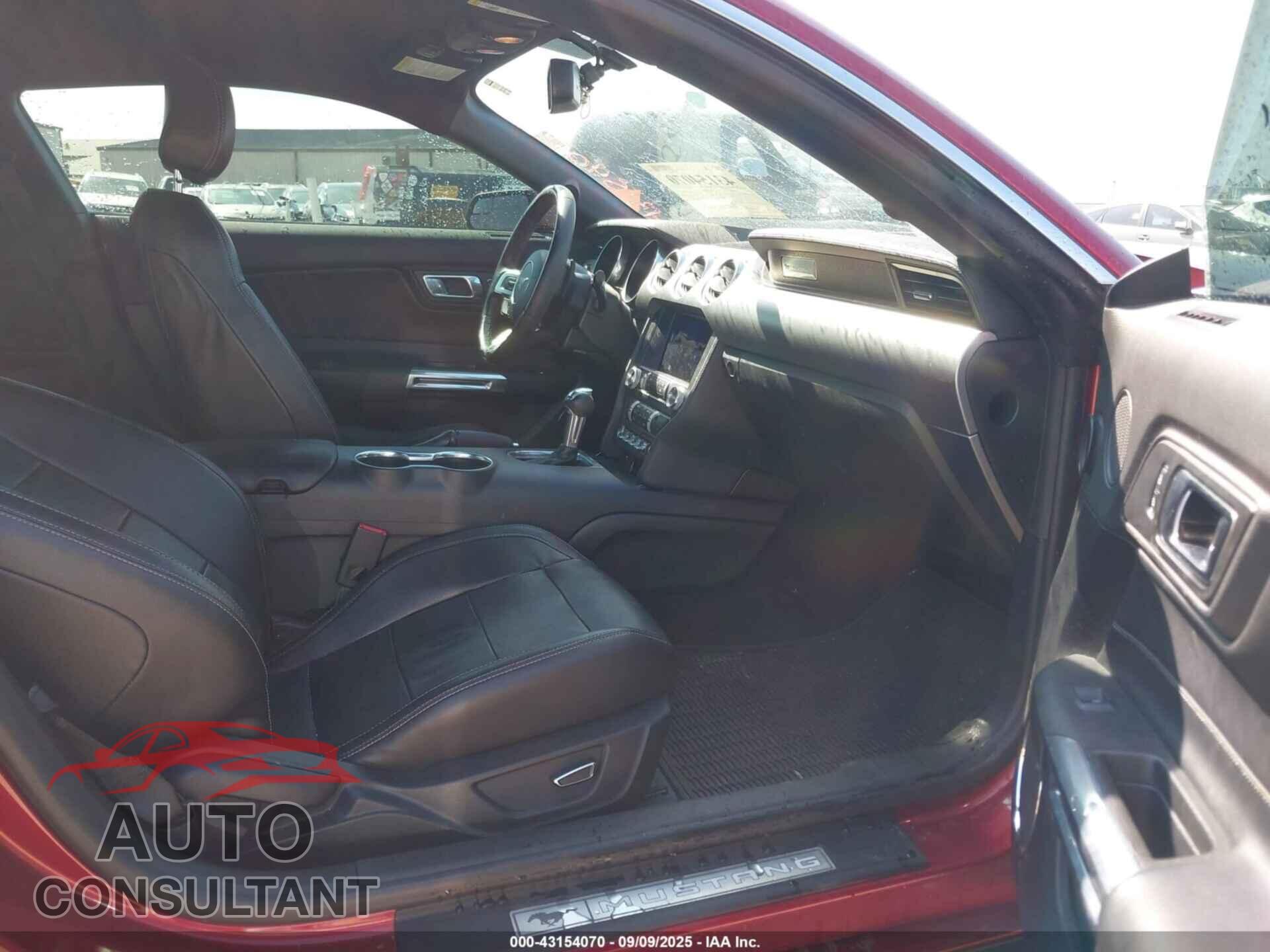 FORD MUSTANG 2019 - 1FA6P8TH2K5116639