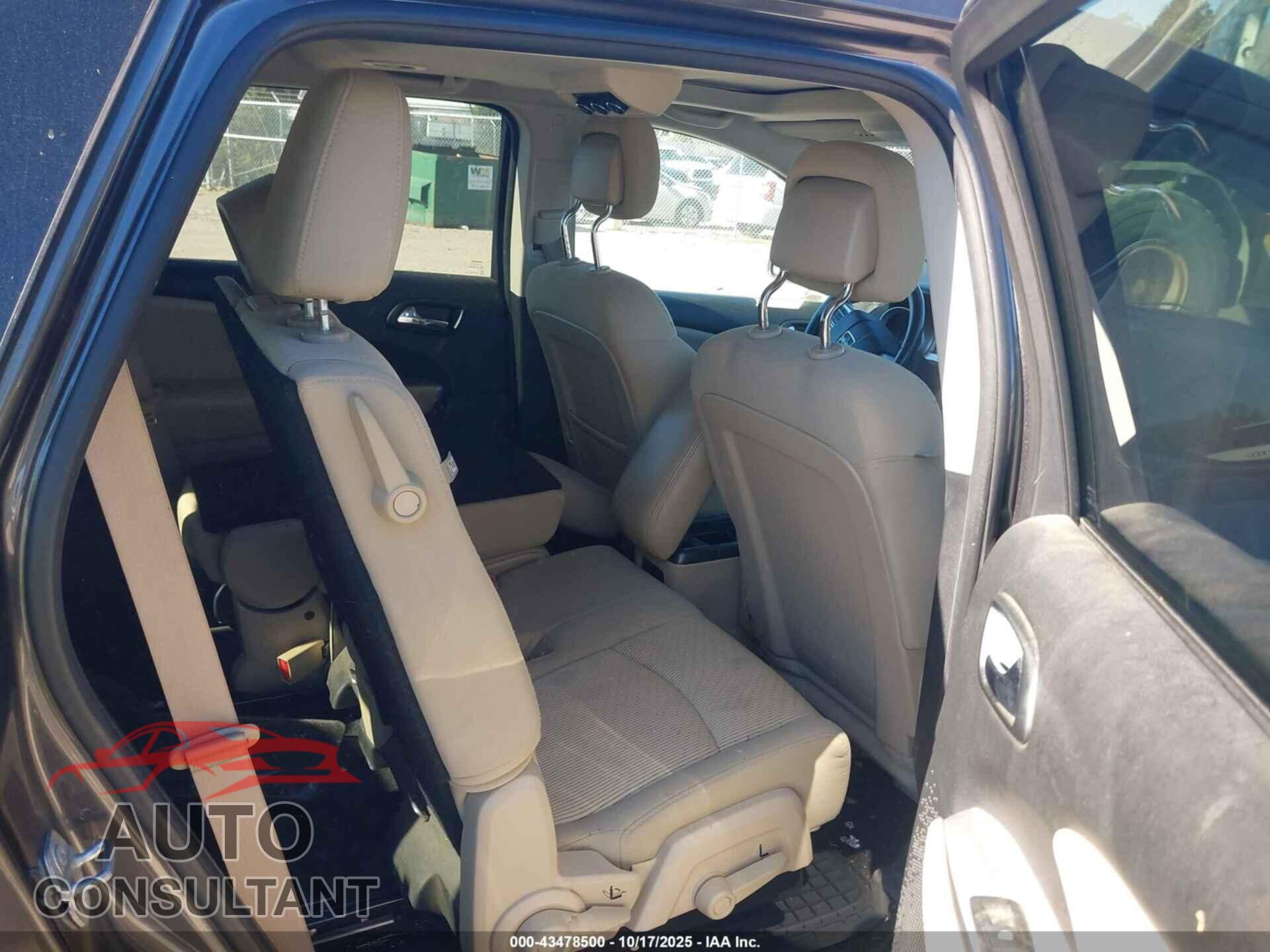 DODGE JOURNEY 2015 - 3C4PDCBB9FT676669