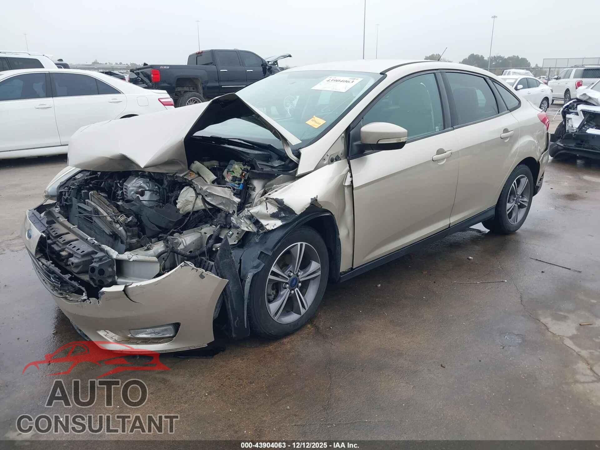FORD FOCUS 2017 - 1FADP3FE8HL290456
