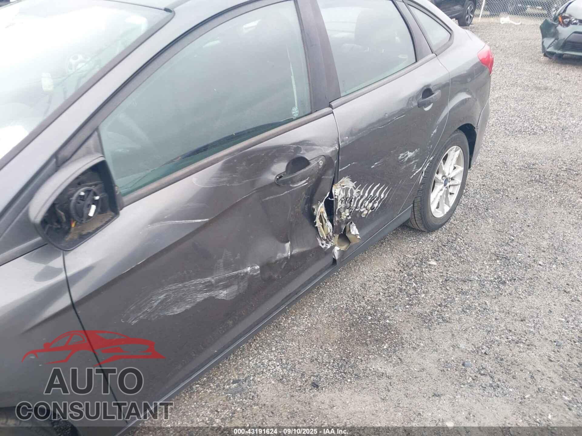 FORD FOCUS 2016 - 1FADP3E25GL373347