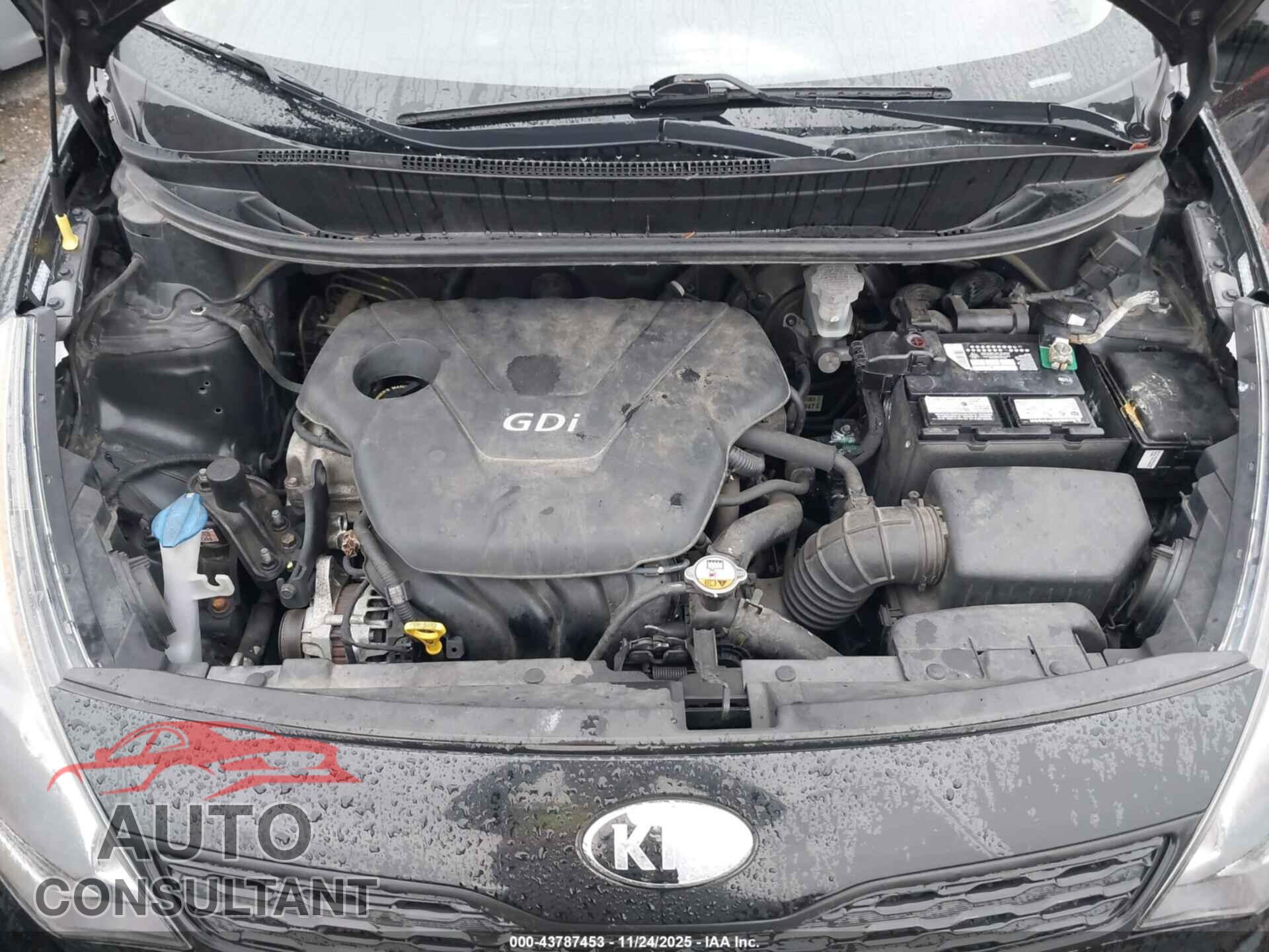 KIA RIO 2014 - KNADM5A34E6331225