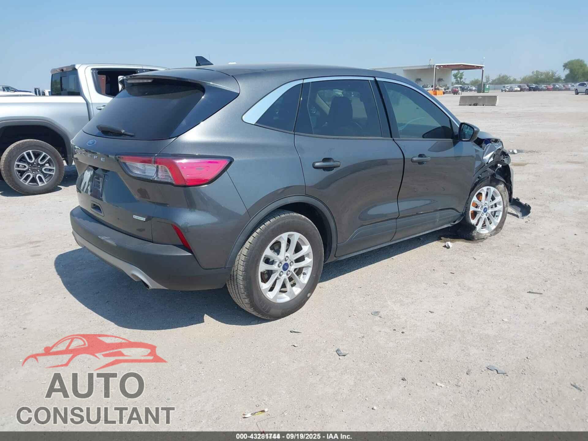 FORD ESCAPE 2020 - 1FMCU0G65LUA38750