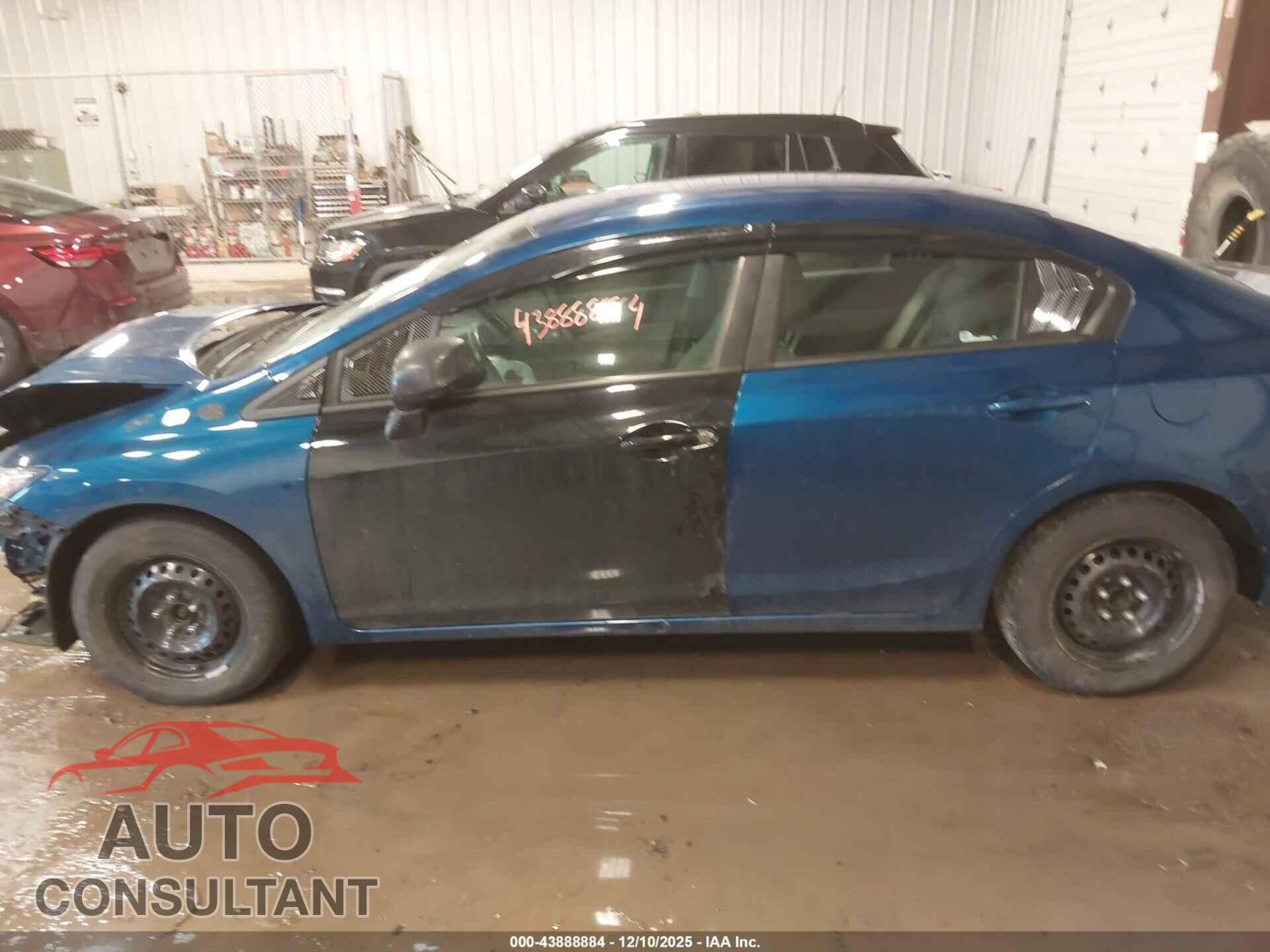 HONDA CIVIC 2013 - 2HGFB2F52DH563363