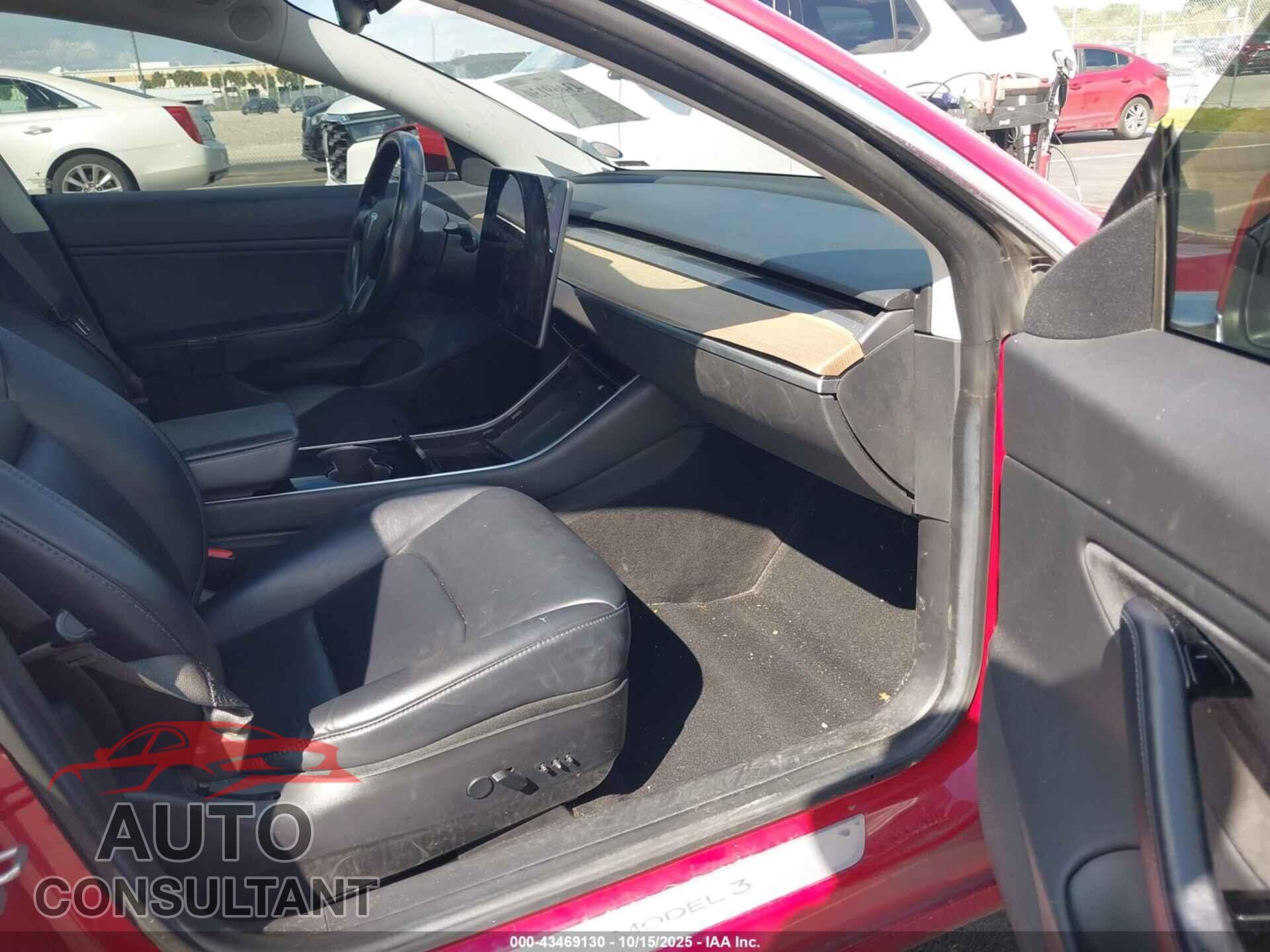 TESLA MODEL 3 2018 - 5YJ3E1EA7JF031173
