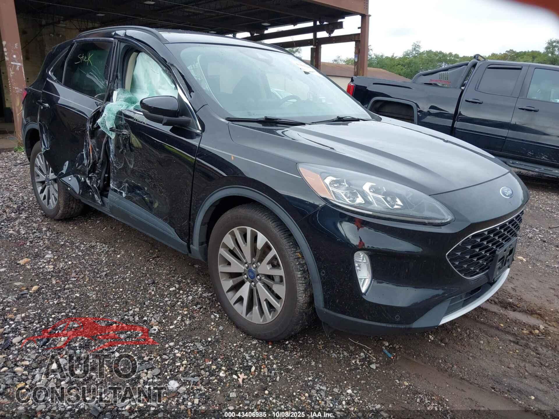 FORD ESCAPE 2020 - 1FMCU9J96LUA89813