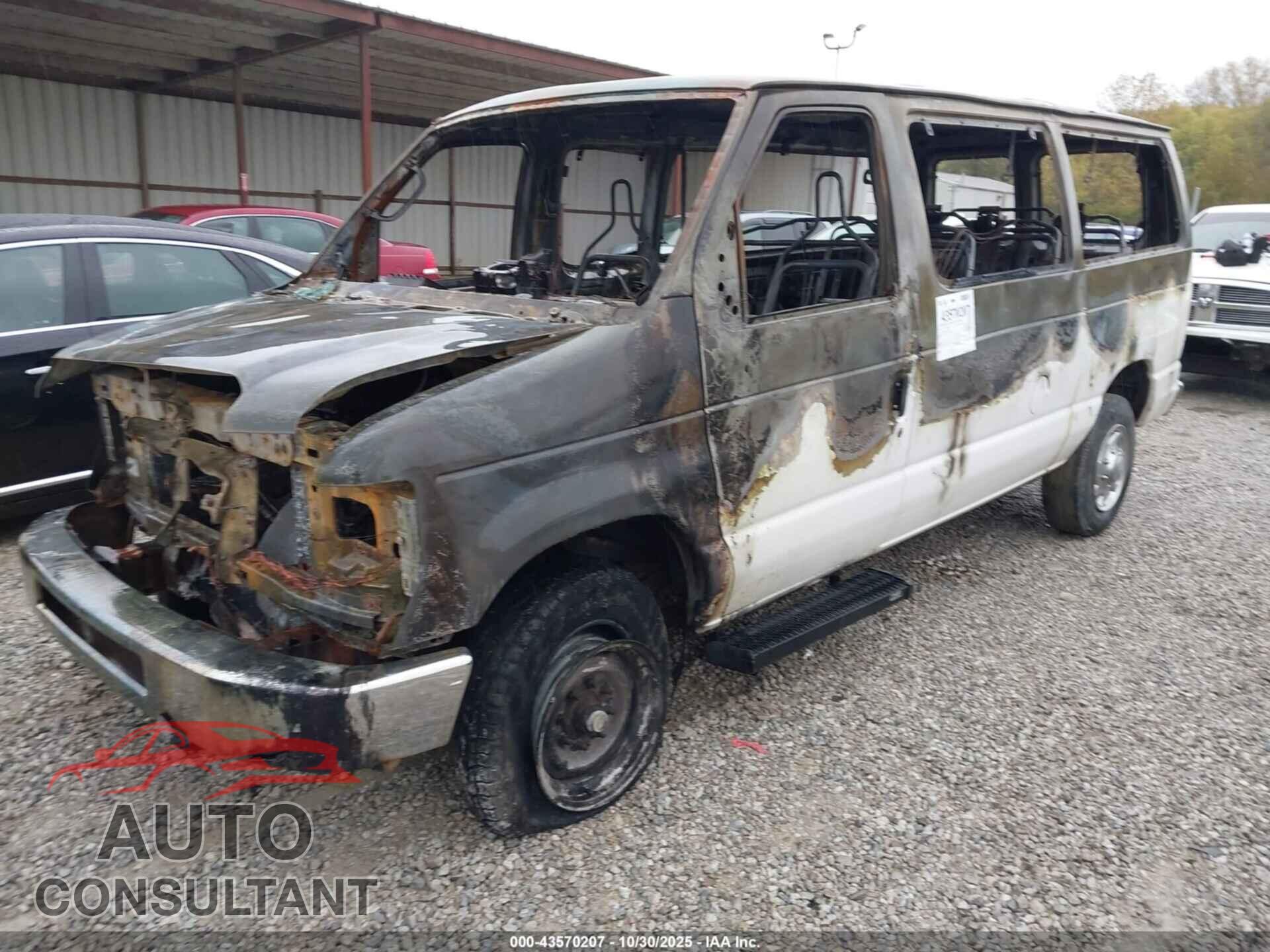 FORD E-350 SUPER DUTY 2010 - 1FBNE3BL5ADA54733