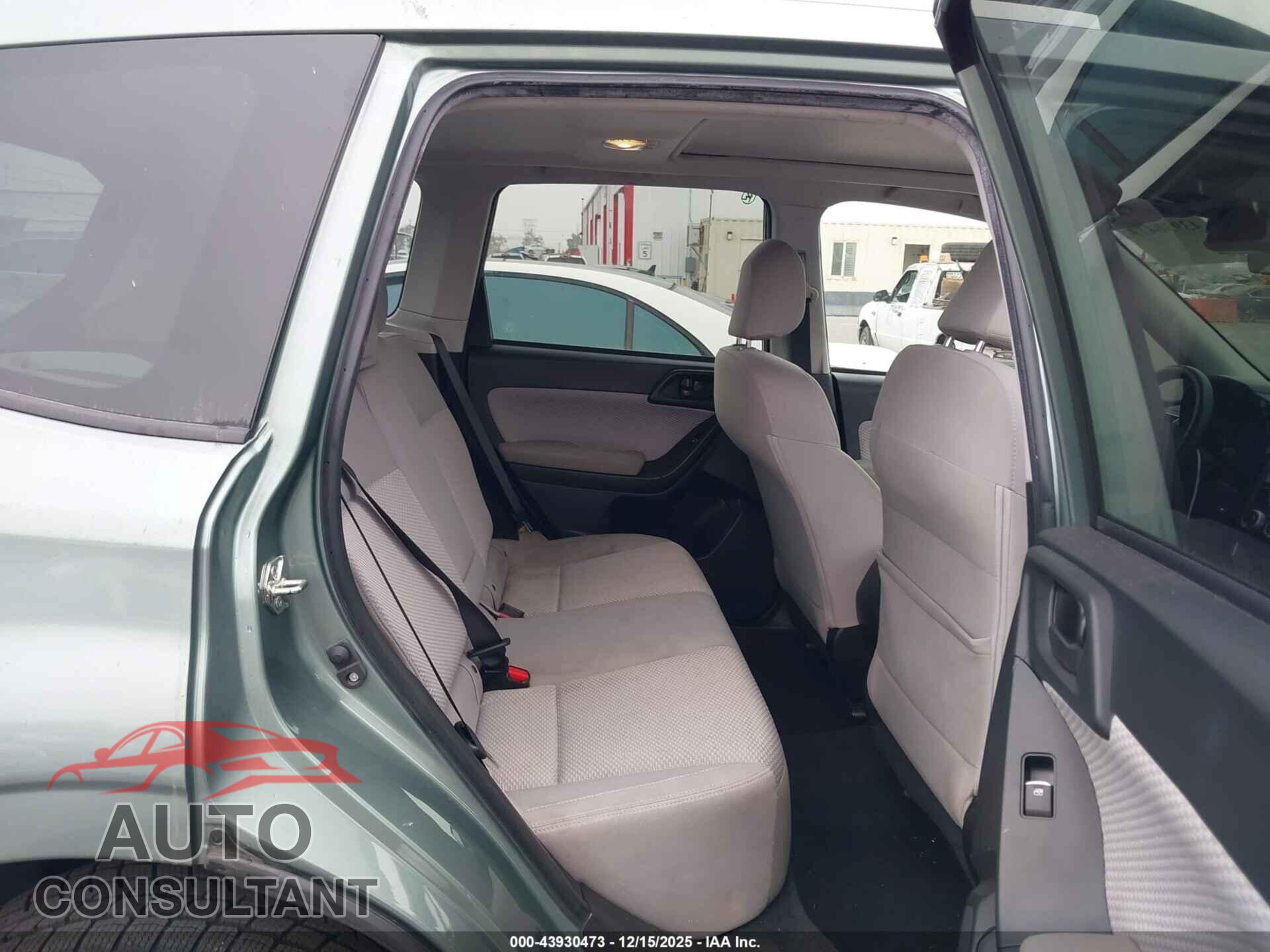 SUBARU FORESTER 2017 - JF2SJAEC6HH551675