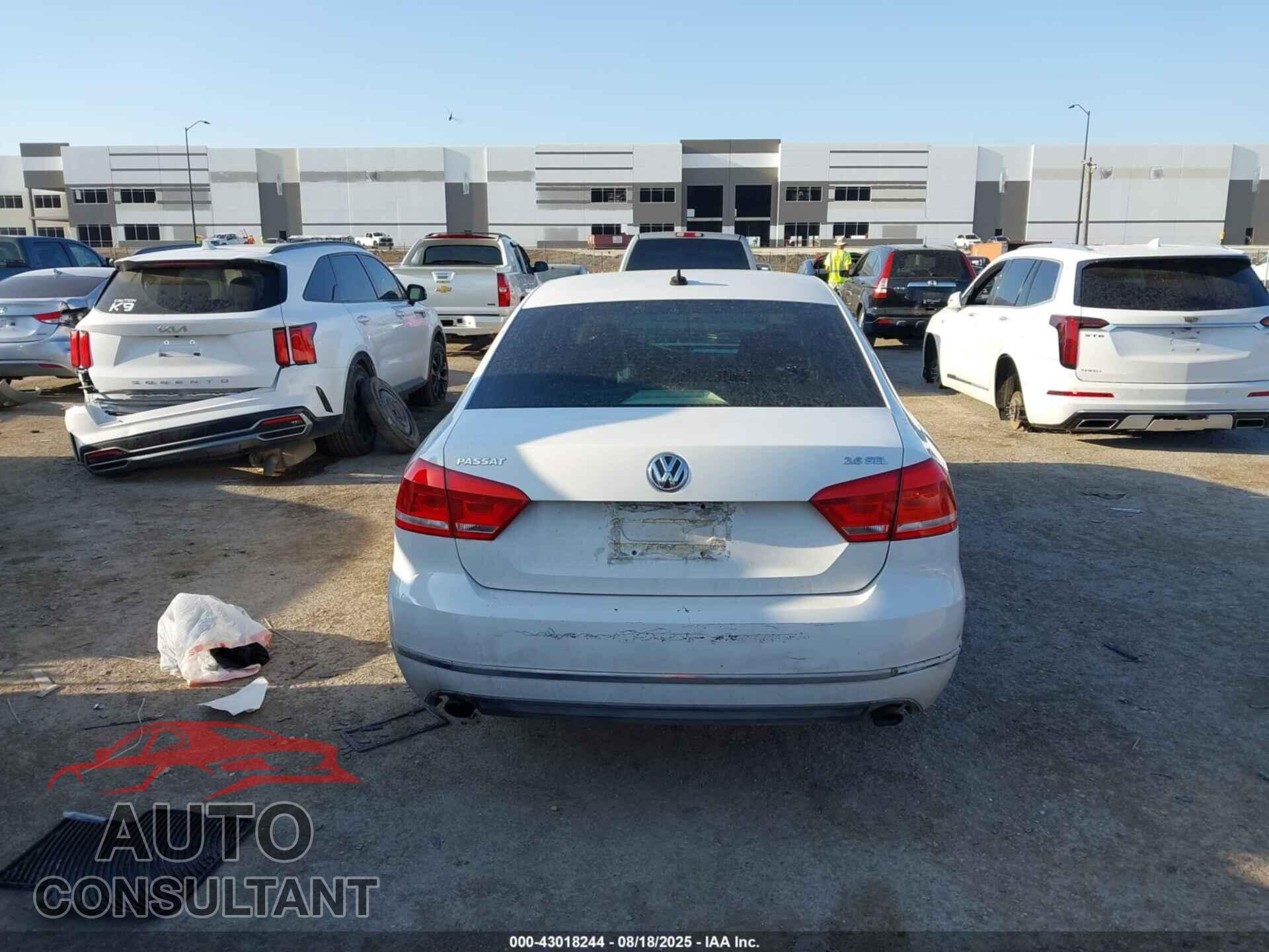 VOLKSWAGEN PASSAT 2013 - 1VWCM7A31DC069901