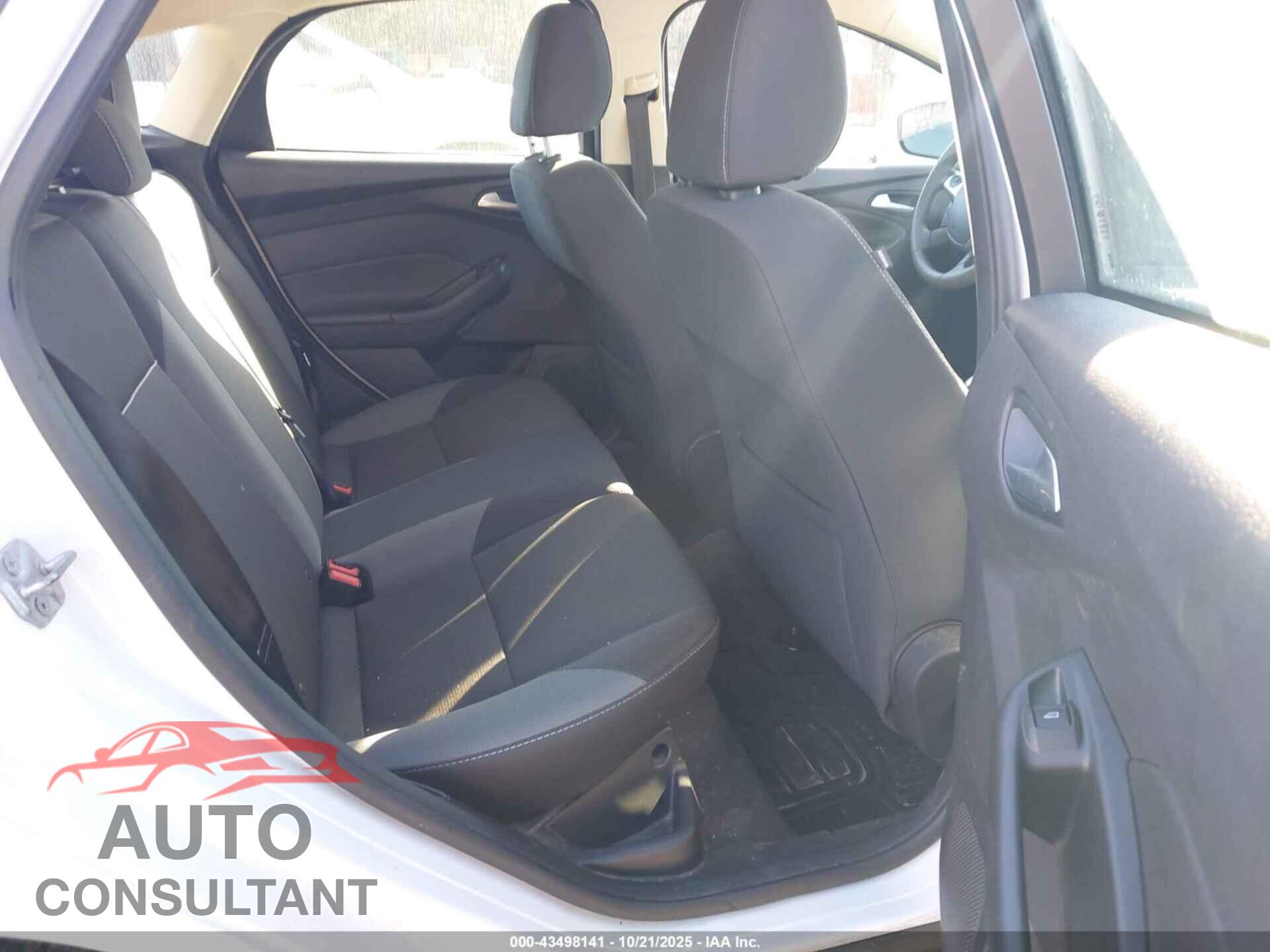 FORD FOCUS 2014 - 1FADP3K22EL114400