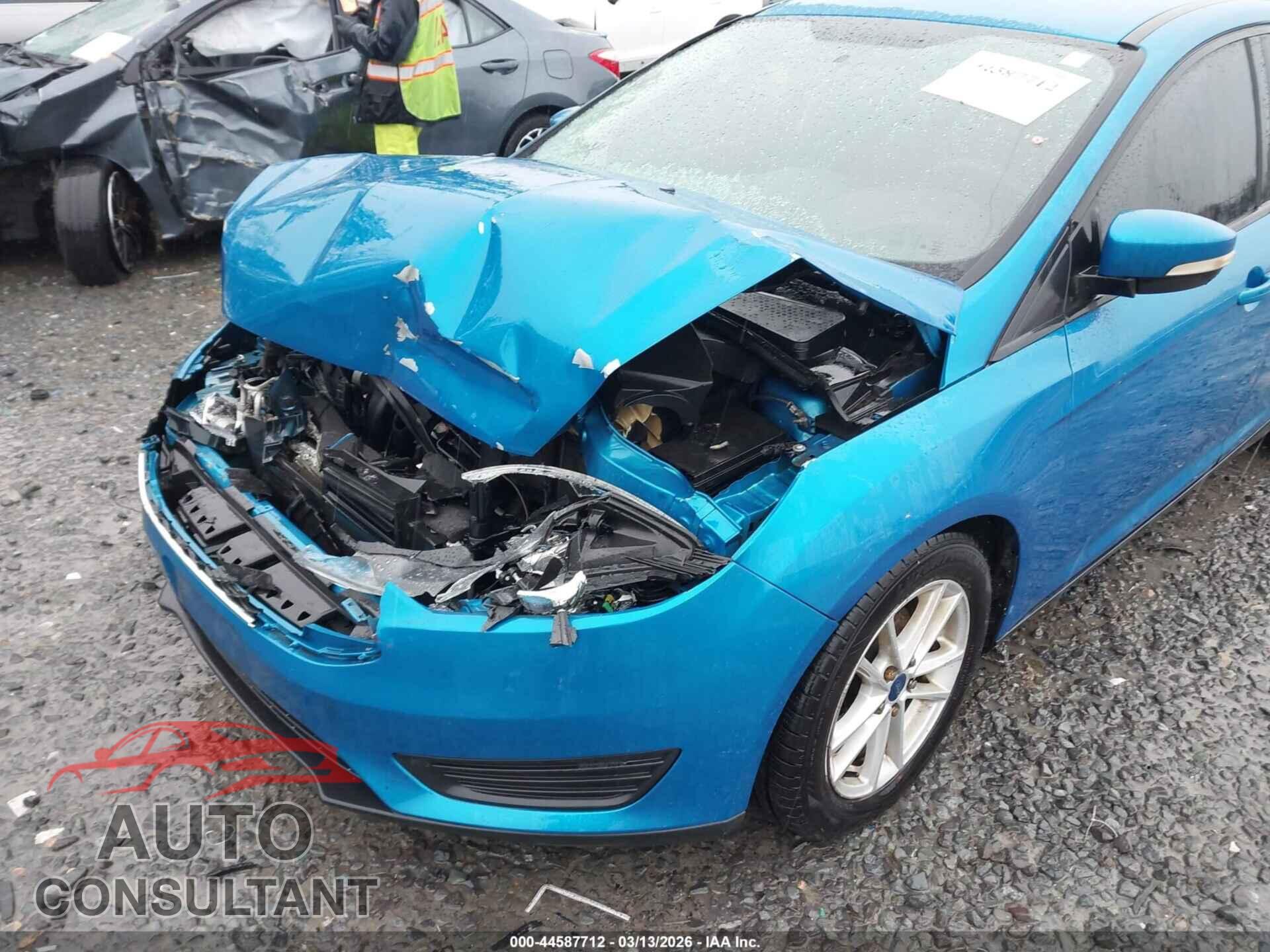FORD FOCUS 2017 - 1FADP3F27HL236183