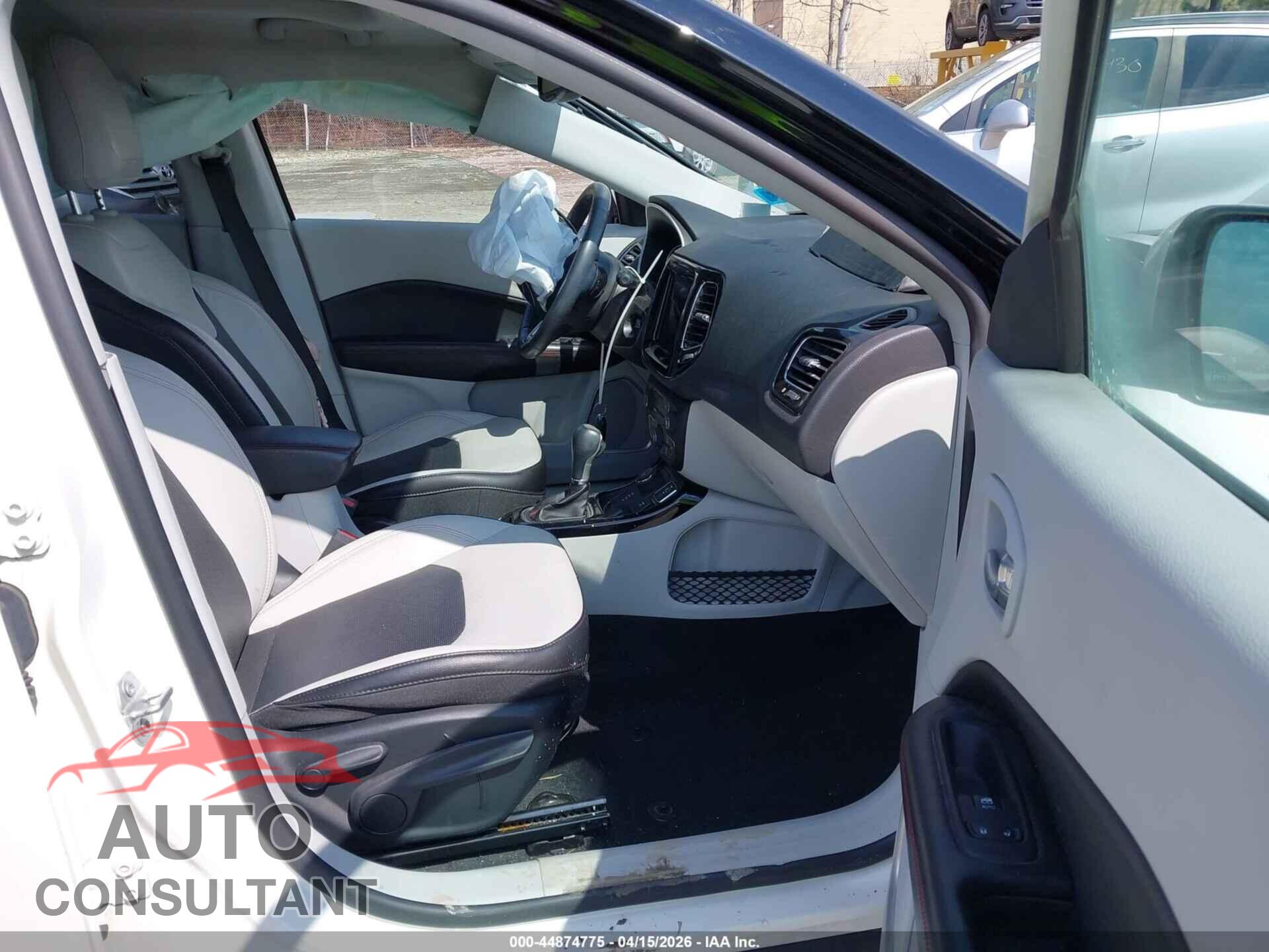 JEEP COMPASS 2019 - 3C4NJDCB1KT791846