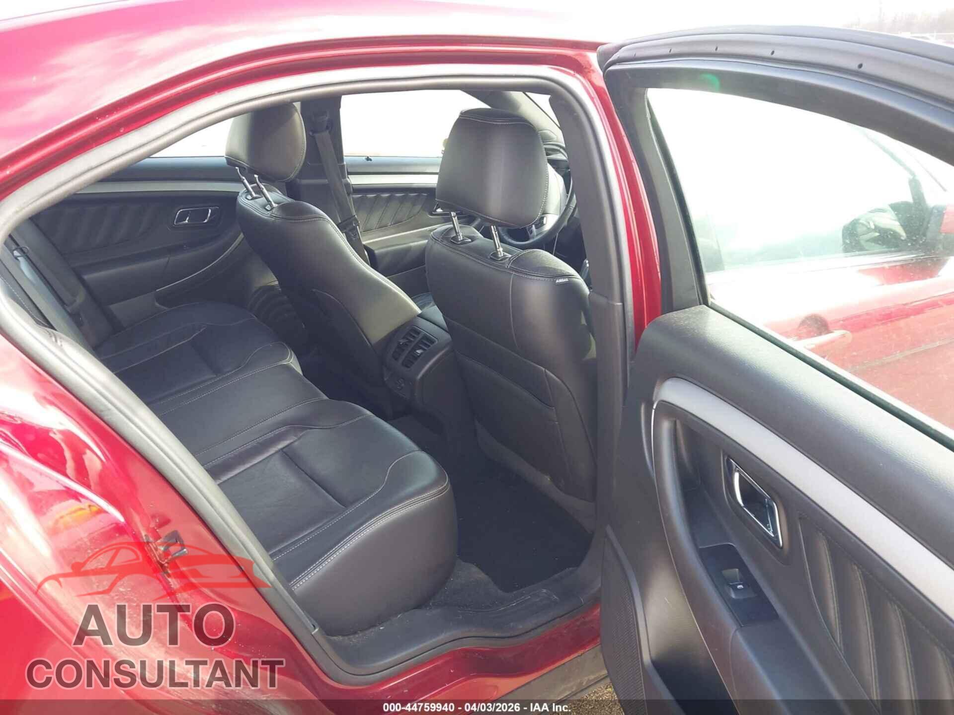 FORD TAURUS 2017 - 1FAHP2E86HG112514