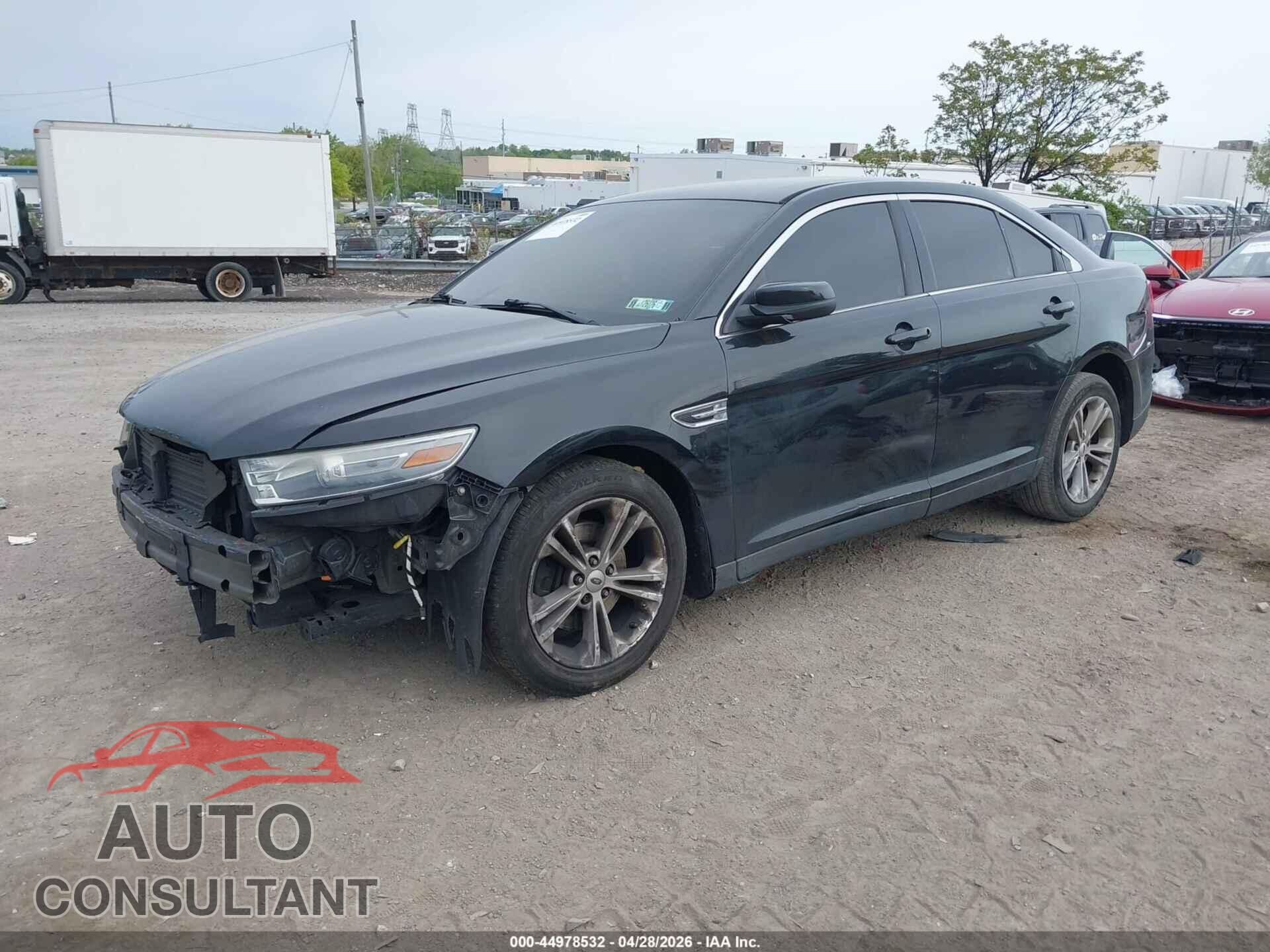 FORD TAURUS 2013 - 1FAHP2E84DG109010