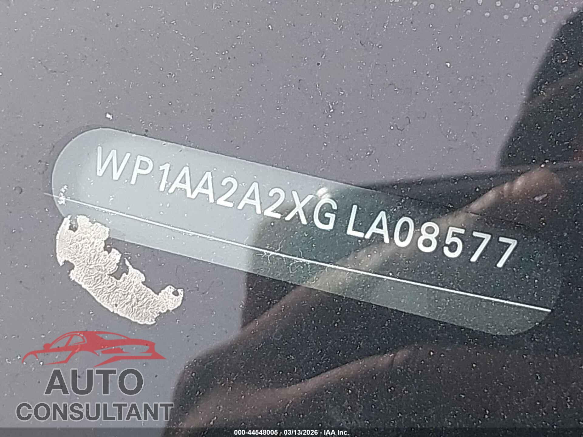 PORSCHE CAYENNE 2016 - WP1AA2A2XGLA08577