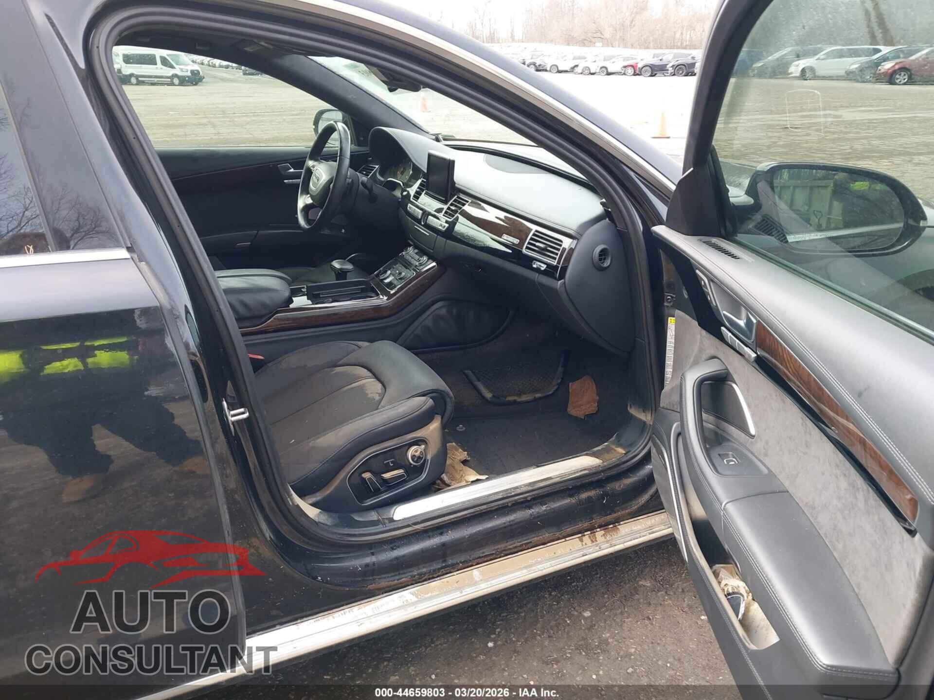 AUDI A8 L 2013 - WAUR2AFD2DN016725