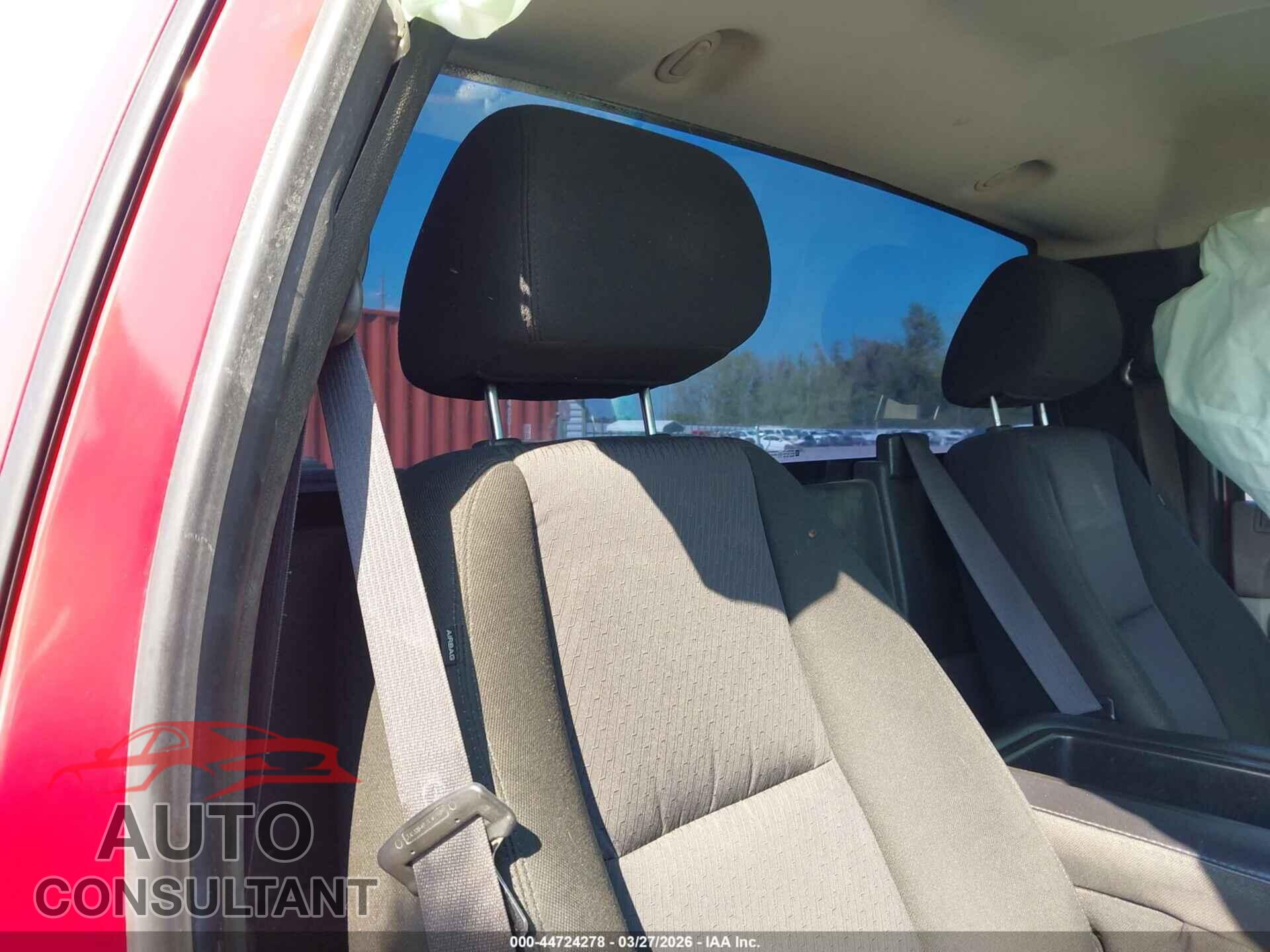CHEVROLET SILVERADO 1500 2010 - 1GCPCPEA9AZ226003