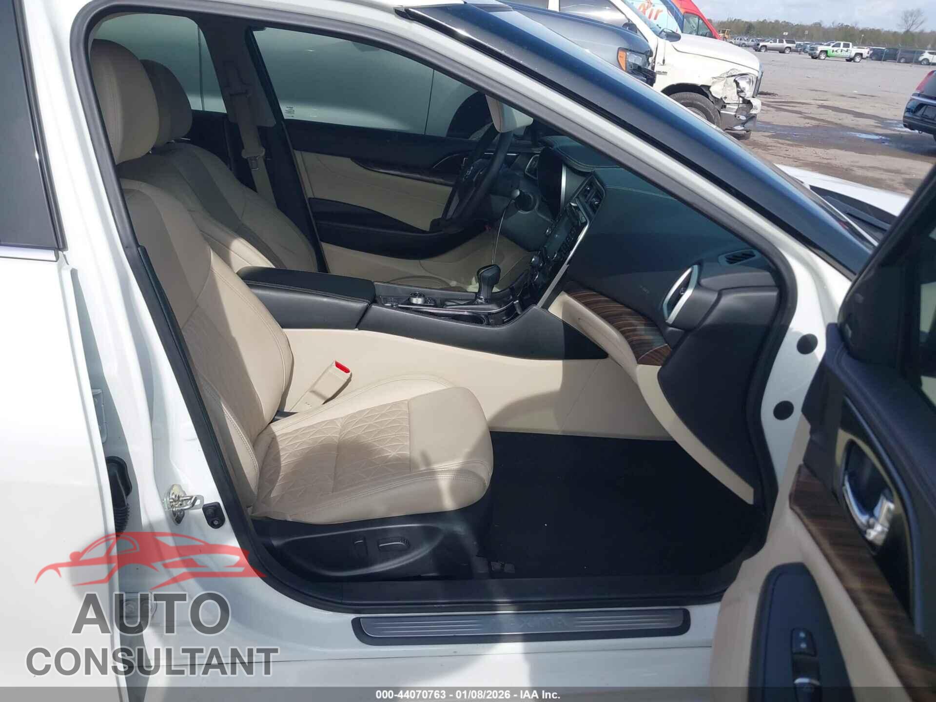 NISSAN MAXIMA 2017 - 1N4AA6AP7HC436036