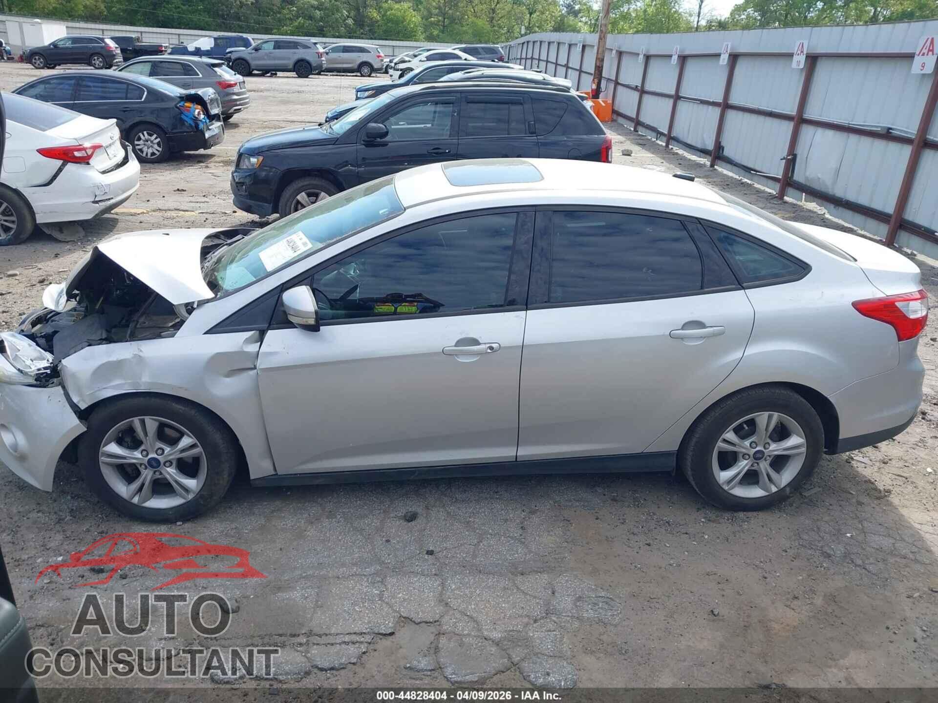 FORD FOCUS 2014 - 1FADP3F29EL458087