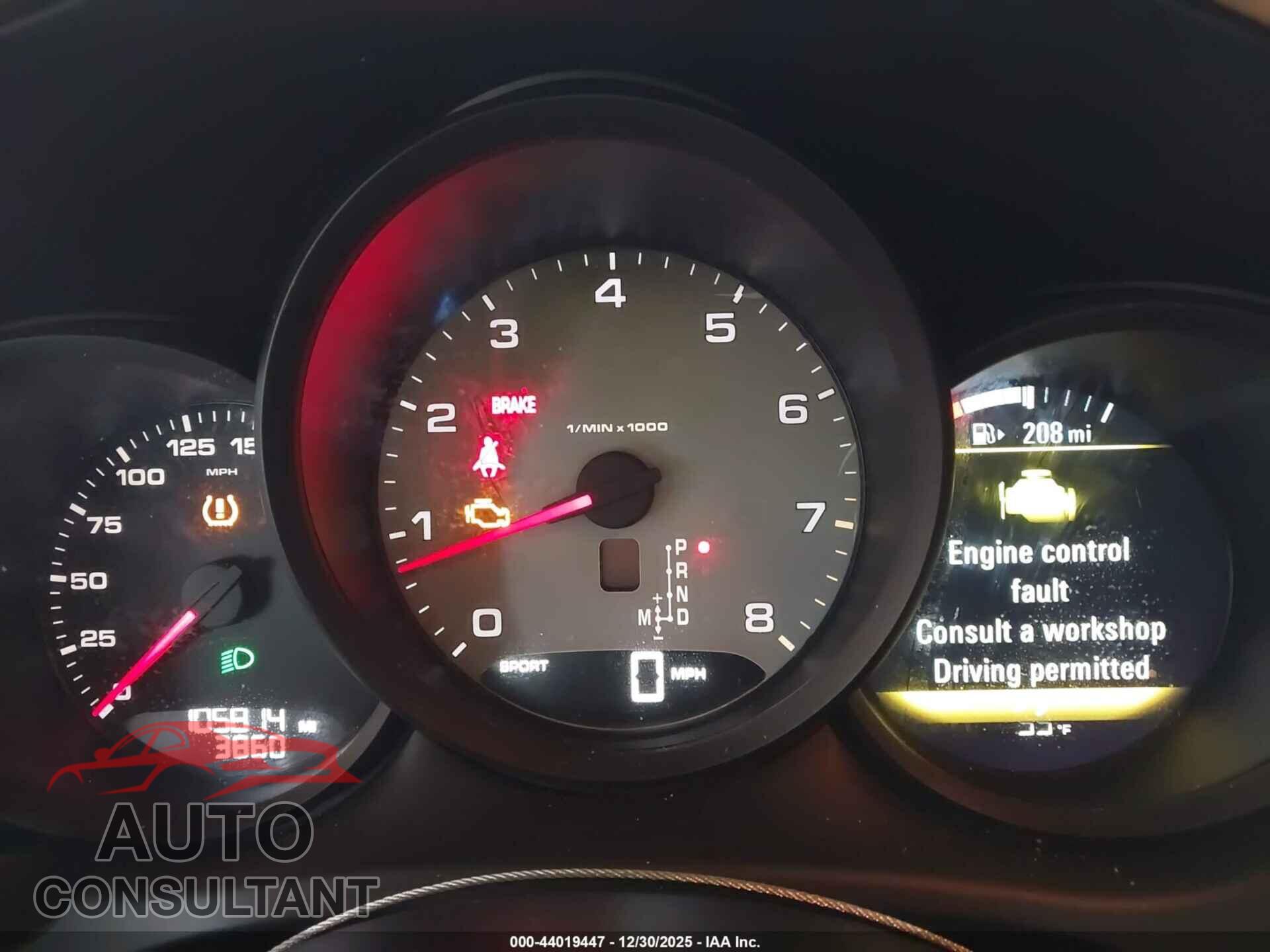 PORSCHE MACAN 2016 - WP1AB2A5XGLB45381