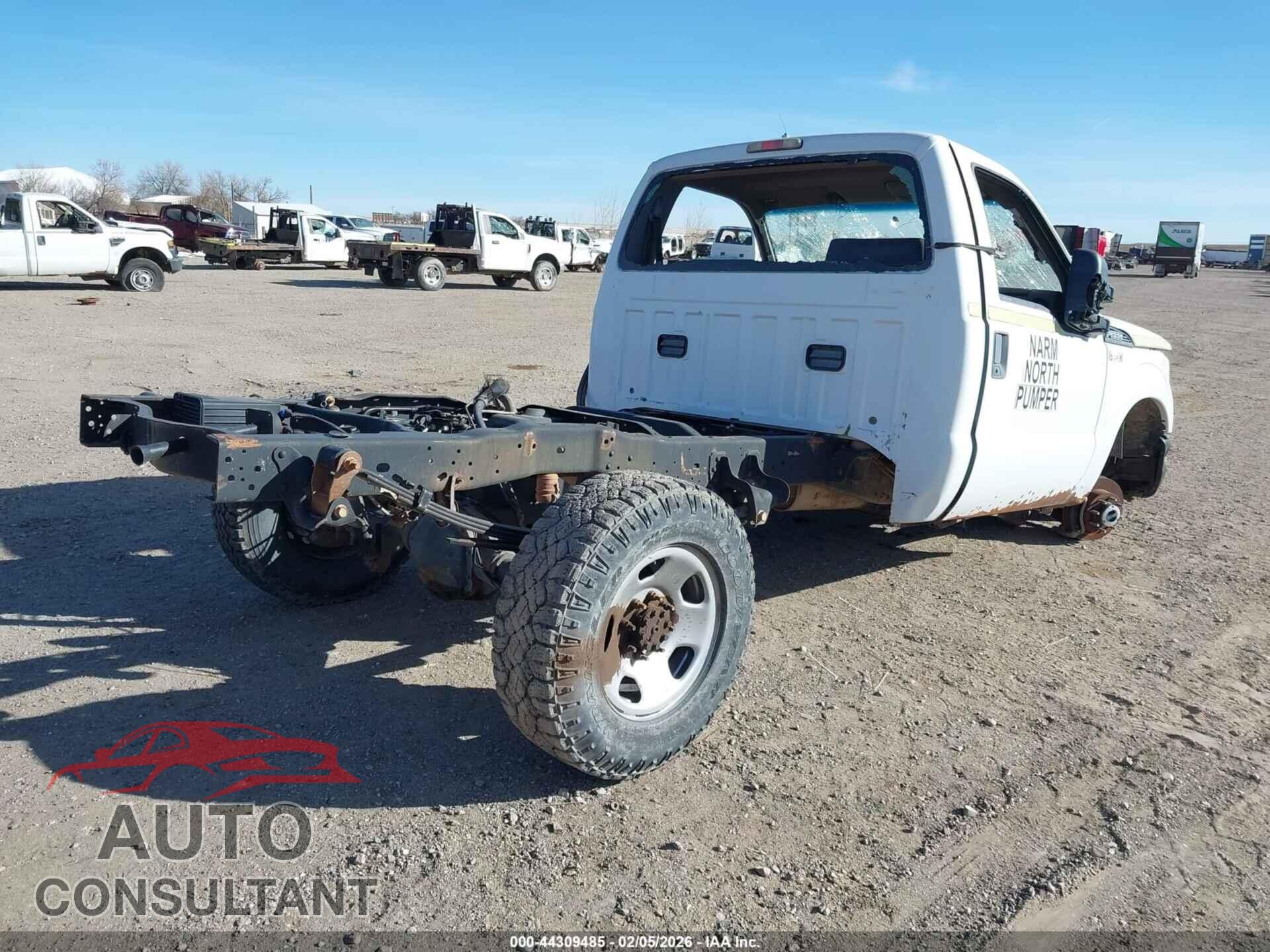 FORD F-250 2011 - 1FTBF2B64BEC77003