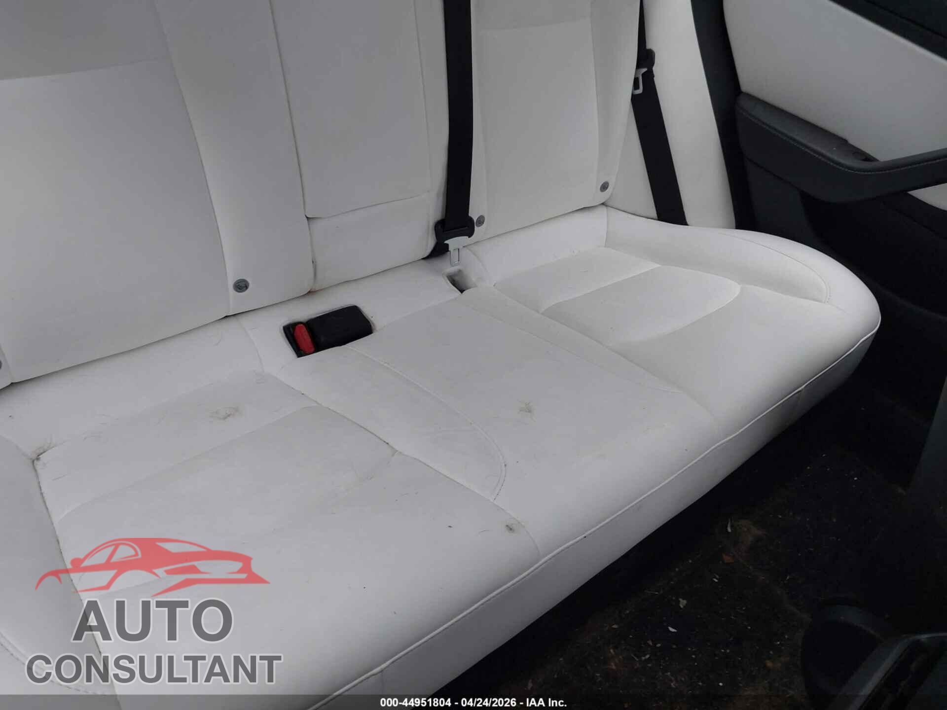 TESLA MODEL 3 2021 - 5YJ3E1EC1MF936305