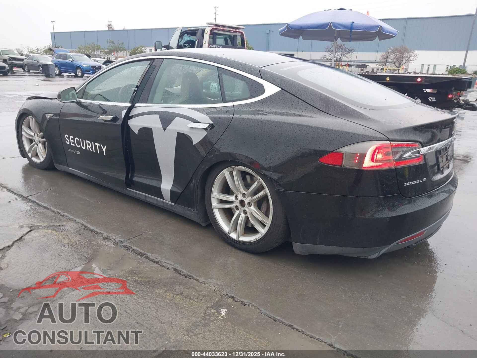 TESLA MODEL S 2014 - 5YJSA3S10EFP43330