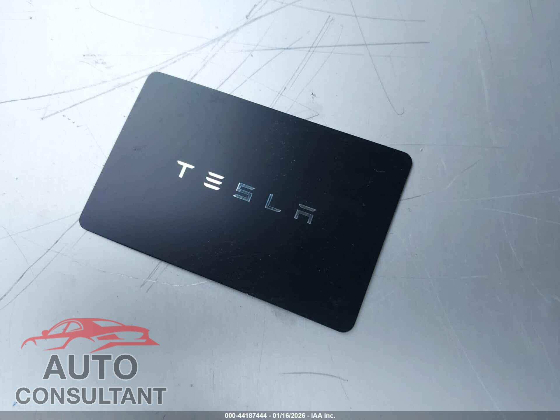 TESLA MODEL S 2017 - 5YJSA1E19HF217217