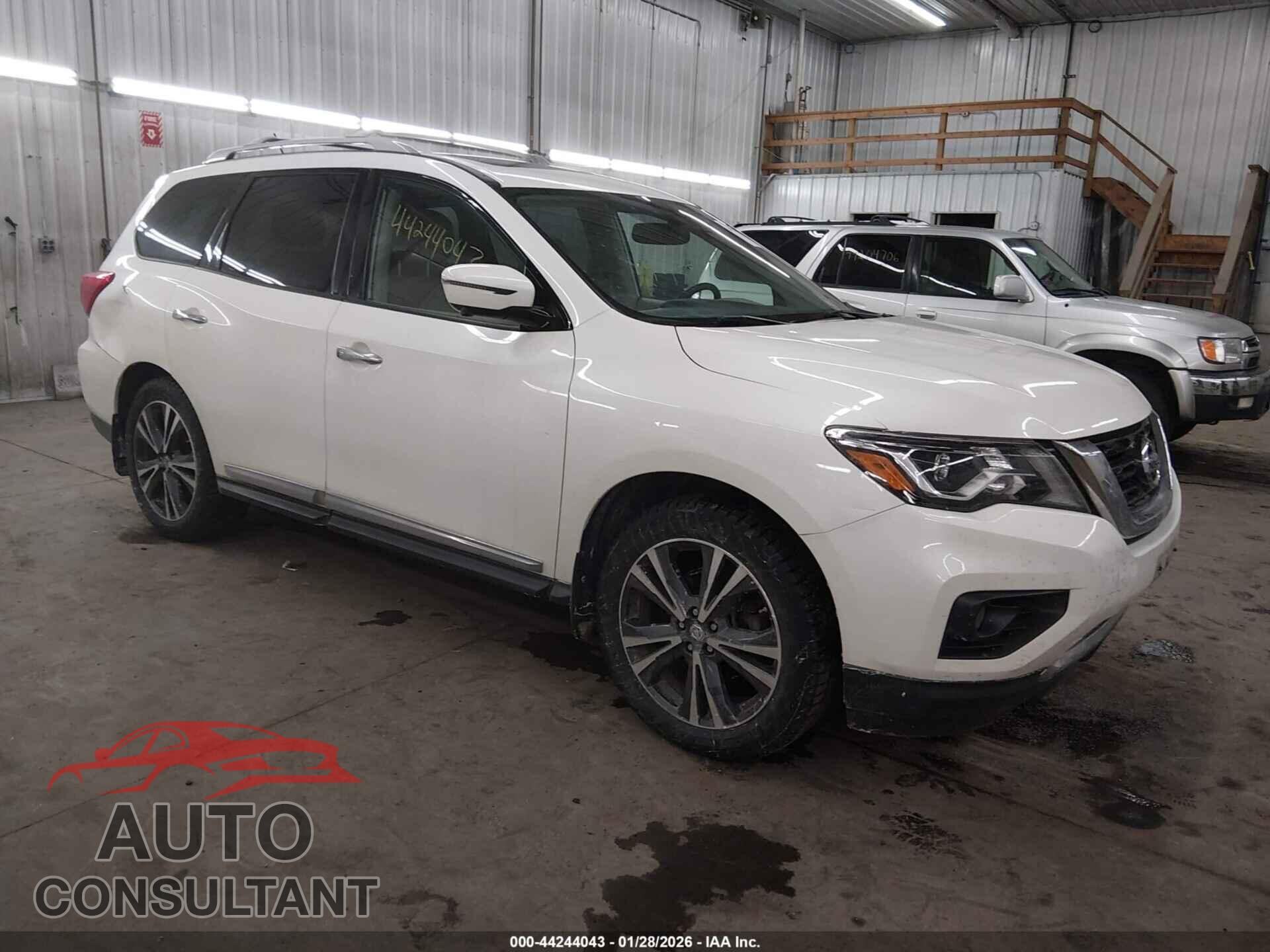 NISSAN PATHFINDER 2017 - 5N1DR2MM7HC651146