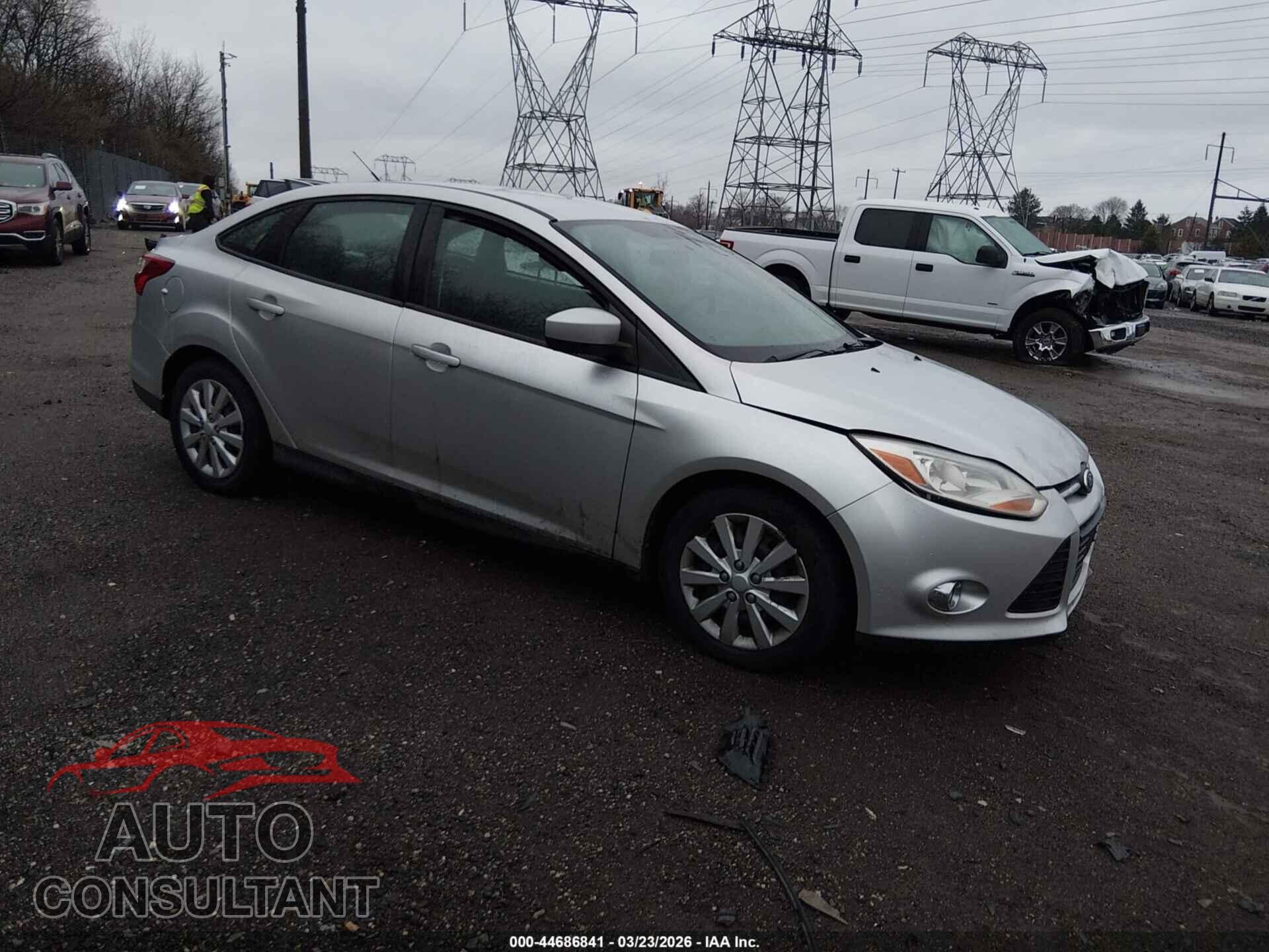 FORD FOCUS 2012 - 1FAHP3F20CL240943