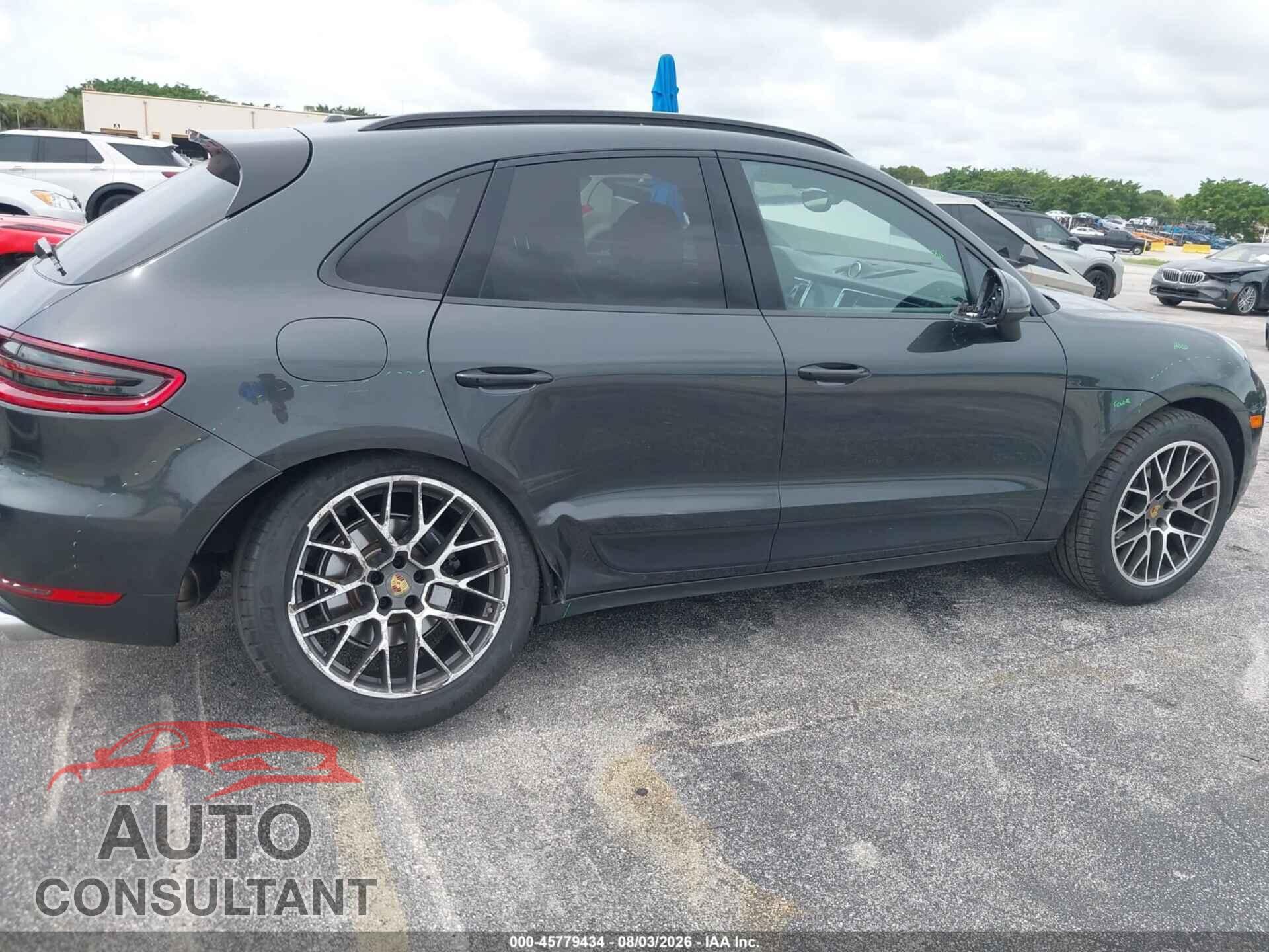 PORSCHE MACAN 2018 - WP1AA2A53JLB19733
