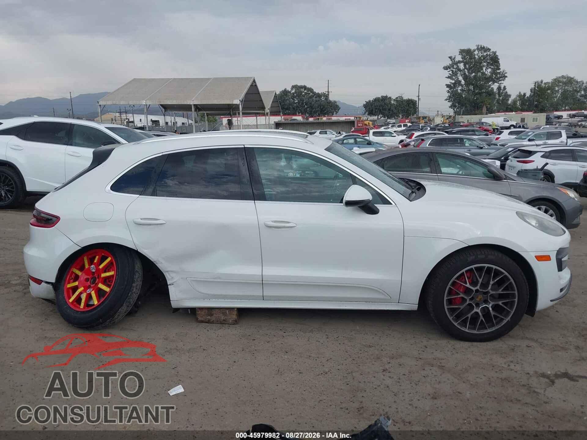 PORSCHE MACAN 2015 - WP1AF2A54FLB93915