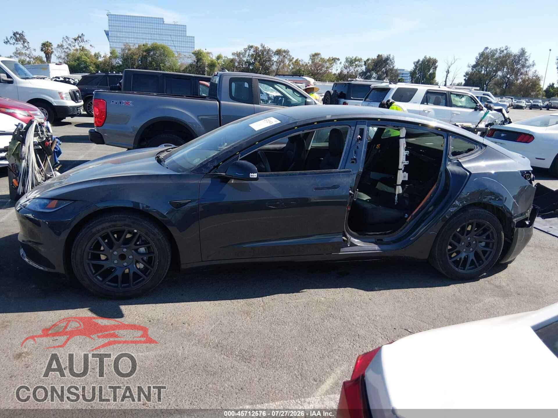 TESLA MODEL 3 2024 - 5YJ3E1EA2RF742968