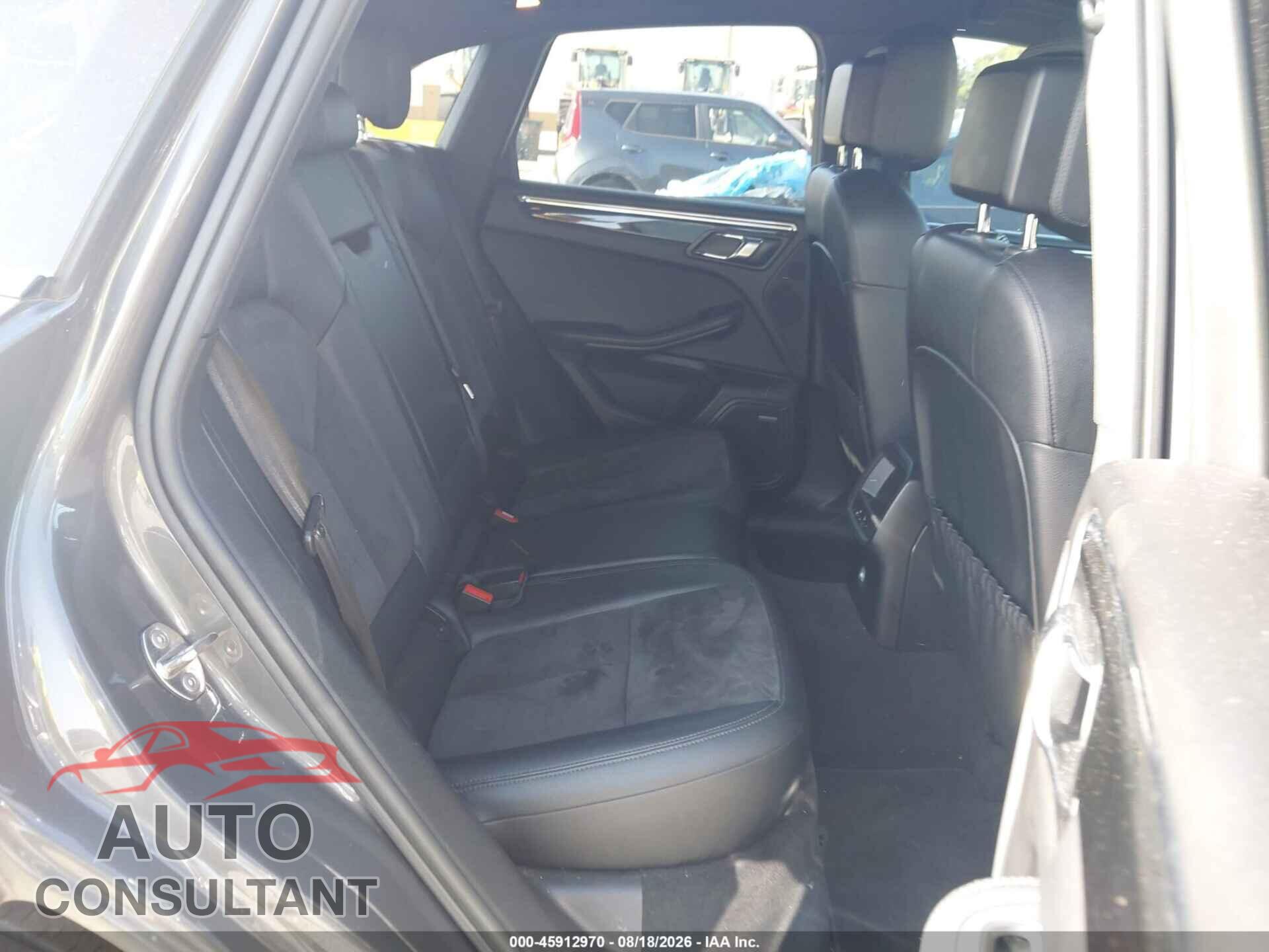 PORSCHE MACAN 2015 - WP1AB2A52FLB69737